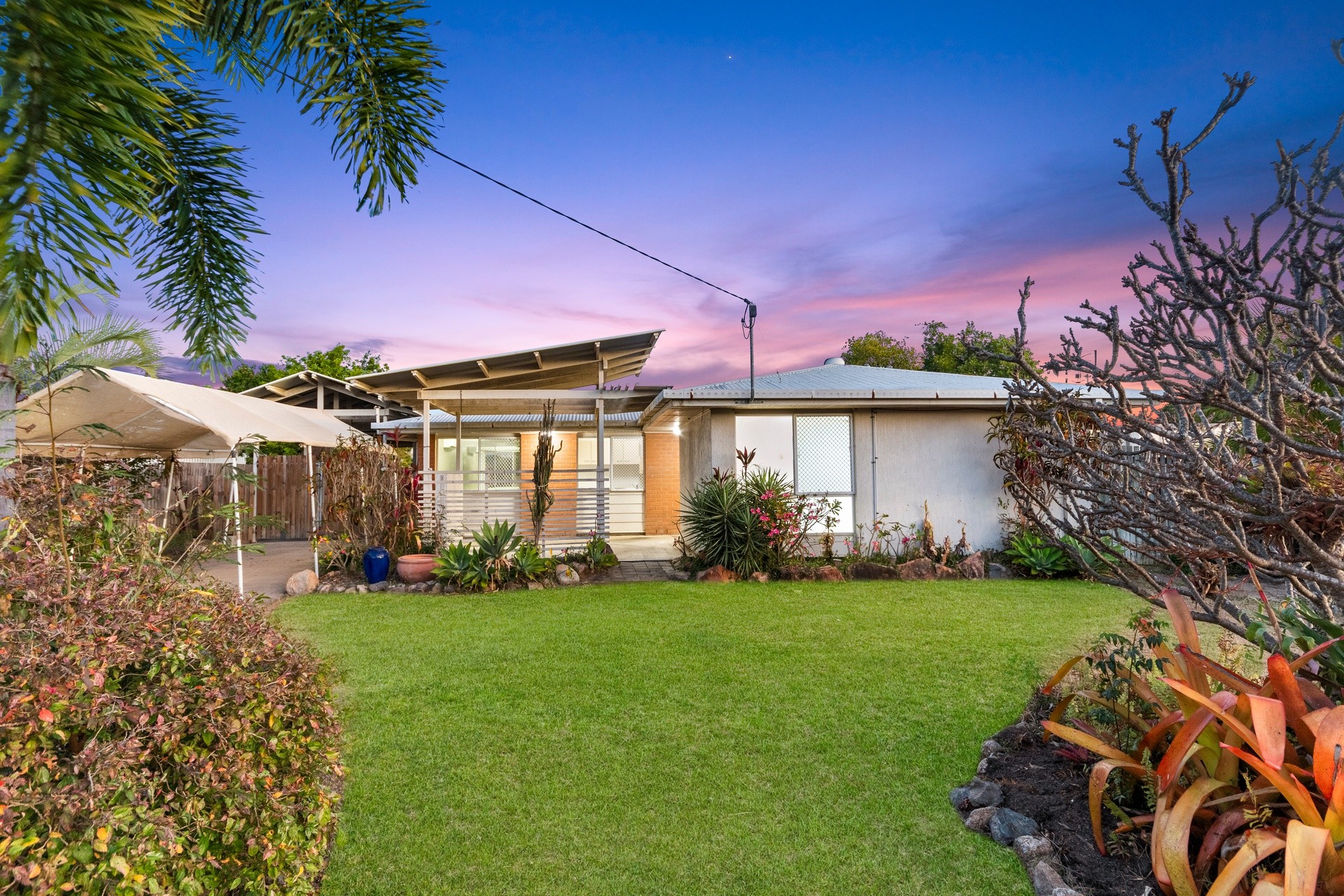 6 Josephine Crescent, Rasmussen, QLD 4815