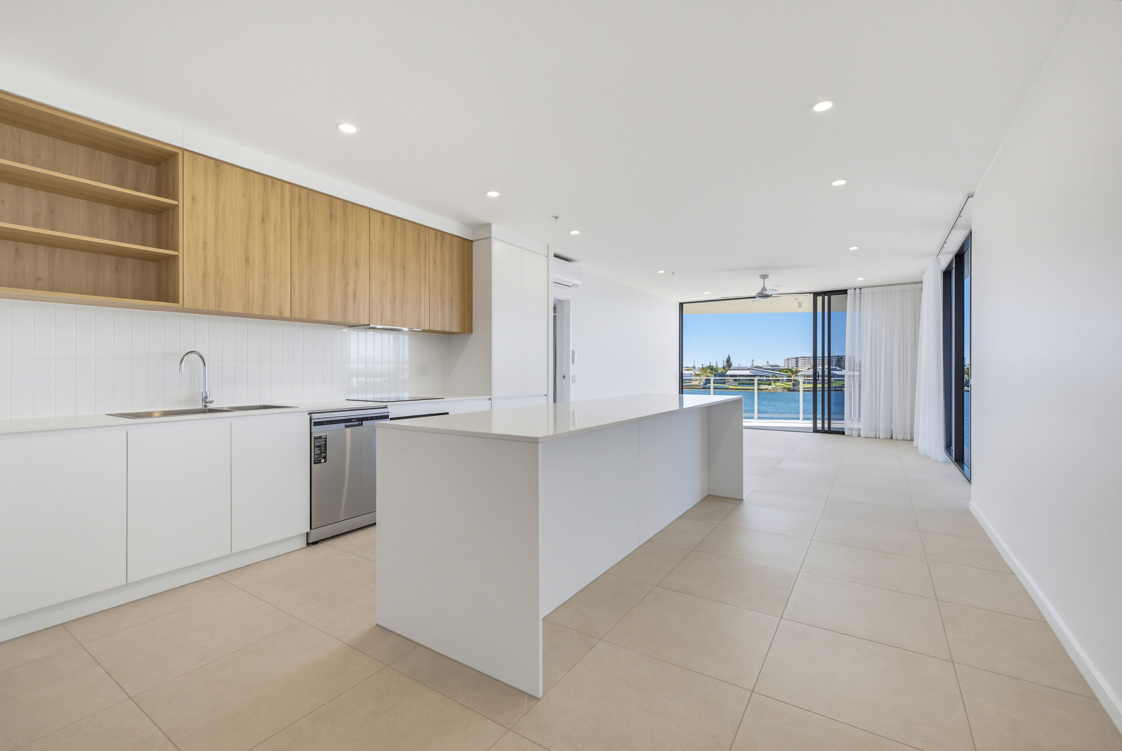227/11 Waterside Retreat, Birtinya, QLD 4575