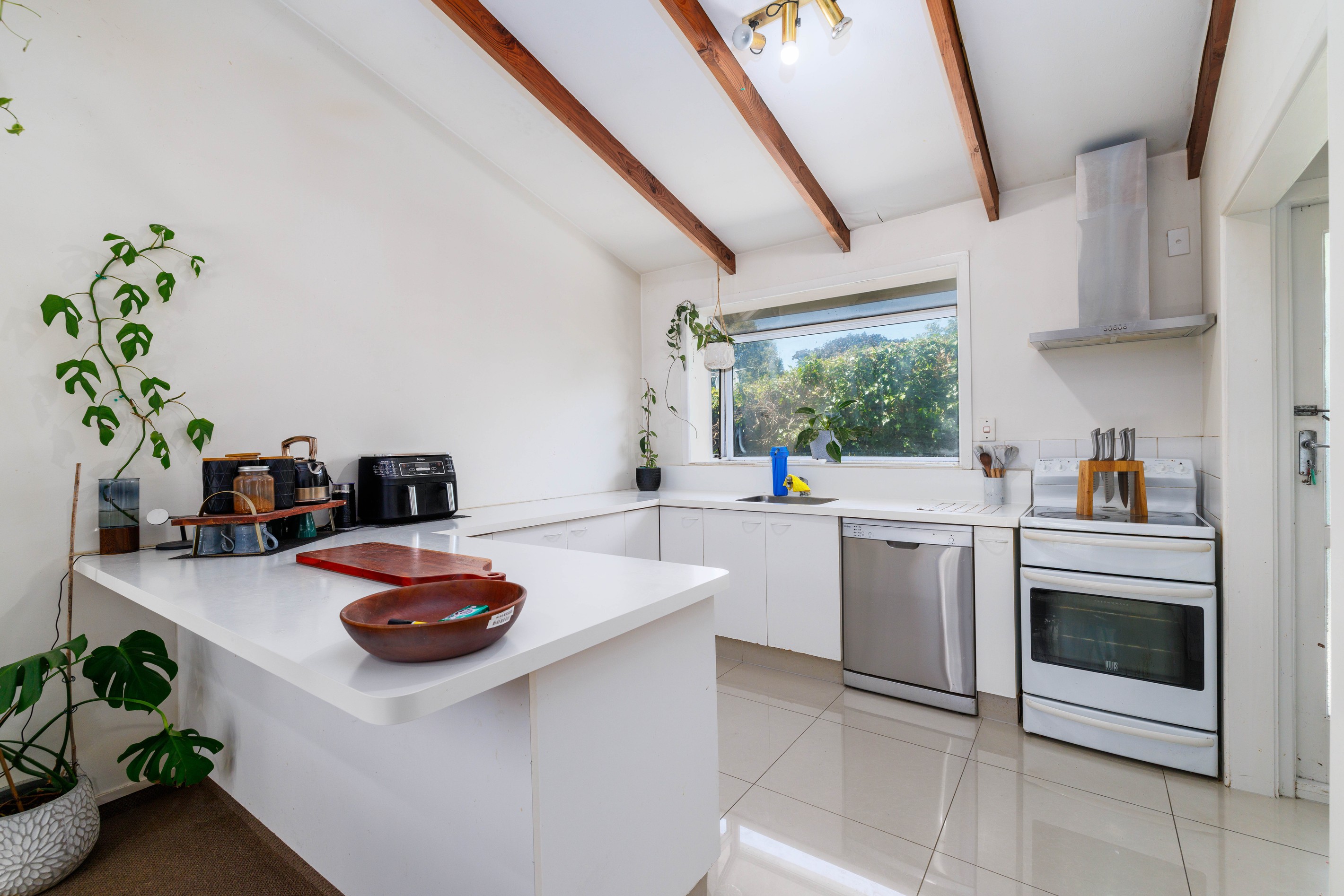 b/51 Prestons Road, Redwood, Christchurch City