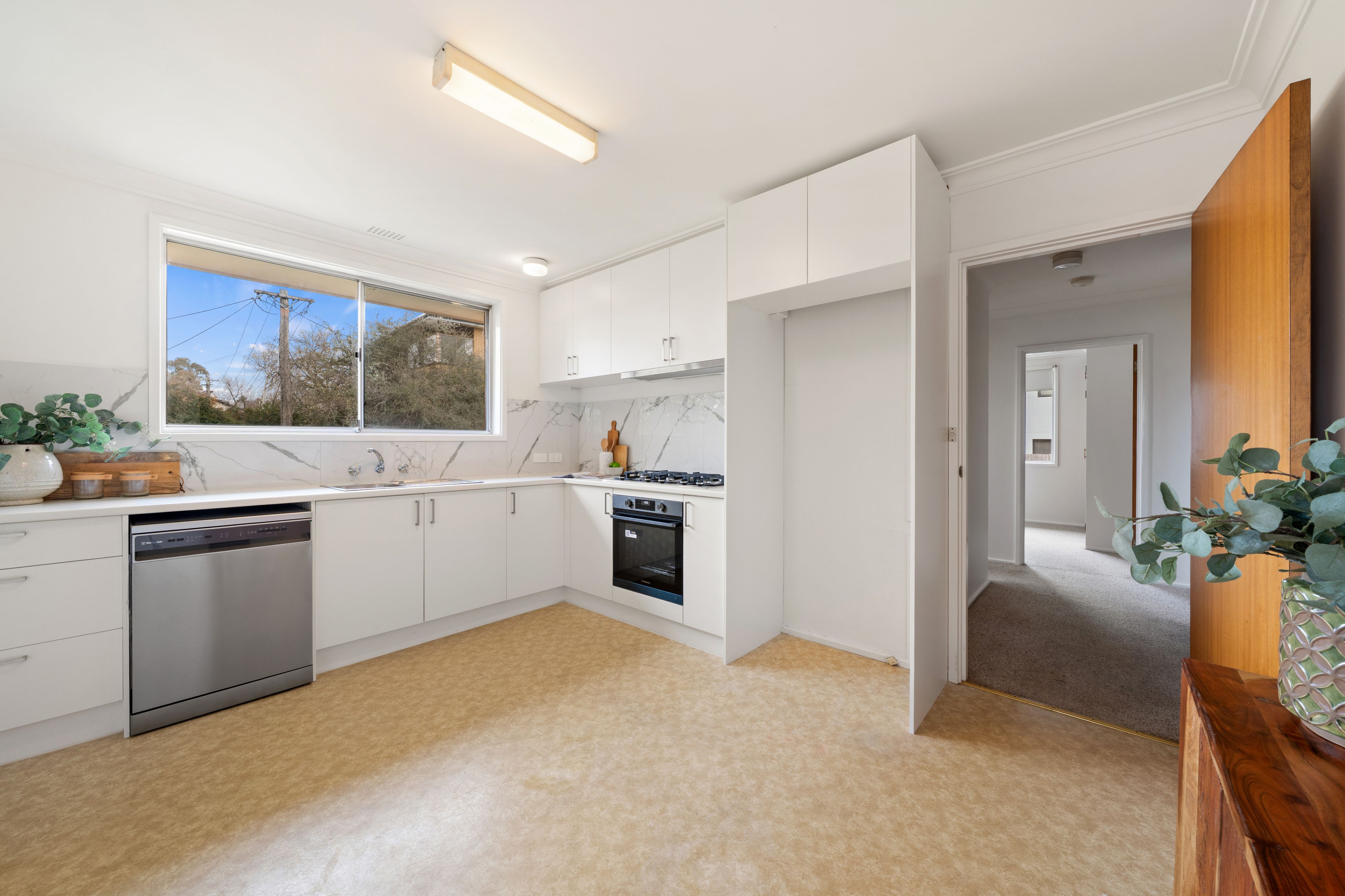 3 Bathurst Place — photo 6 of 17