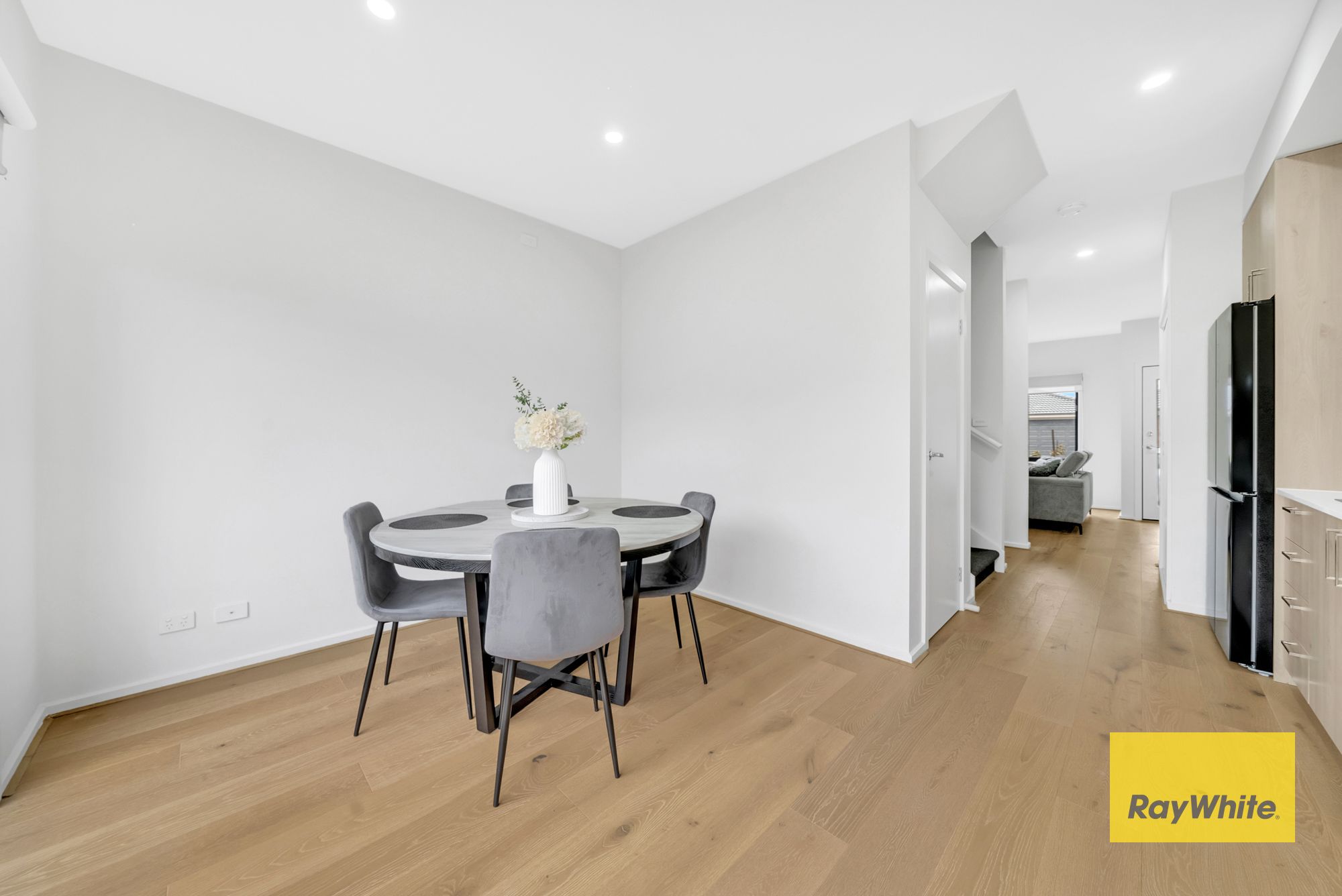 50 Hawkesbury Drive — photo 5 of 12