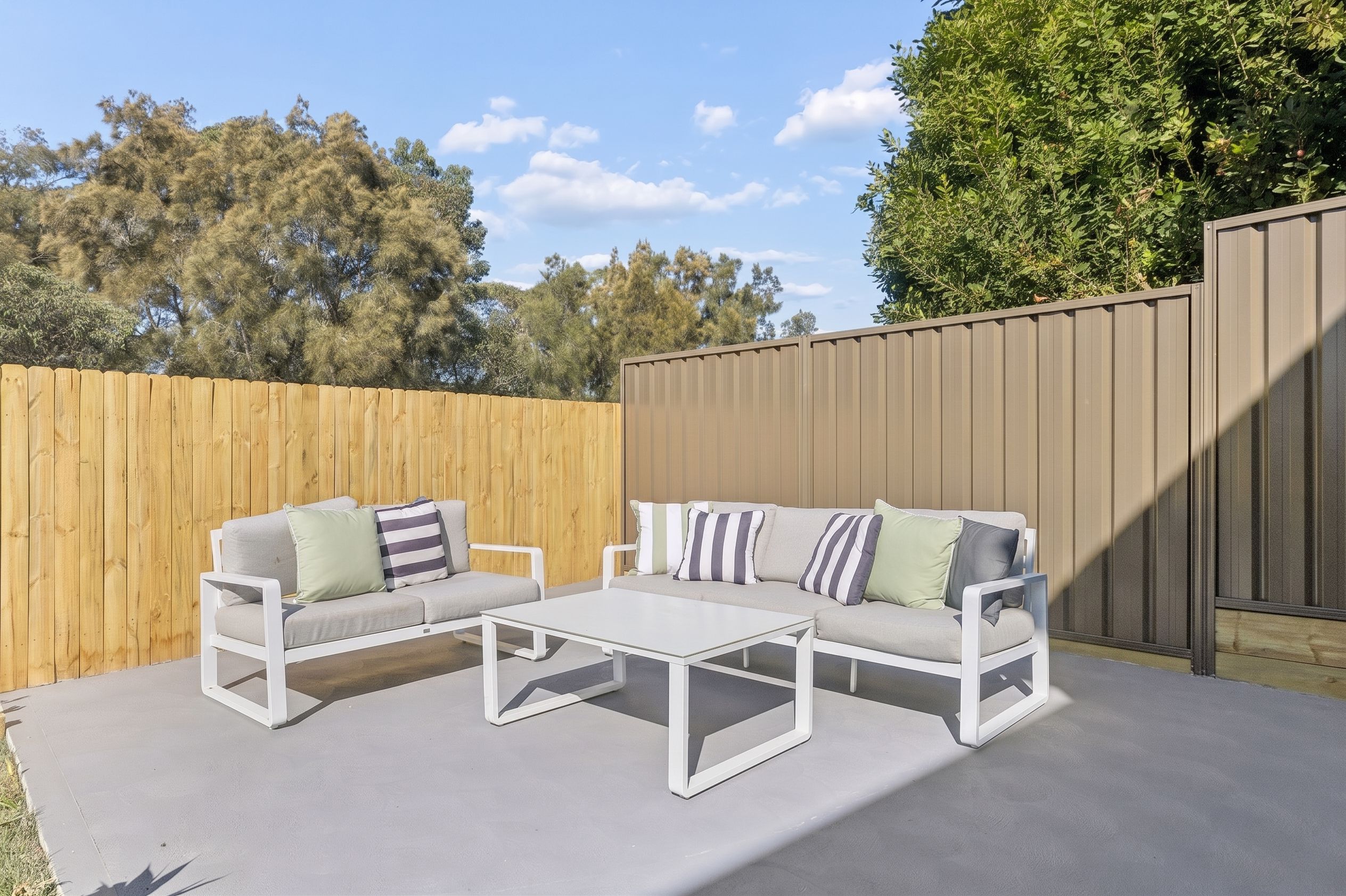 4 Richard Avenue — photo 18 of 19