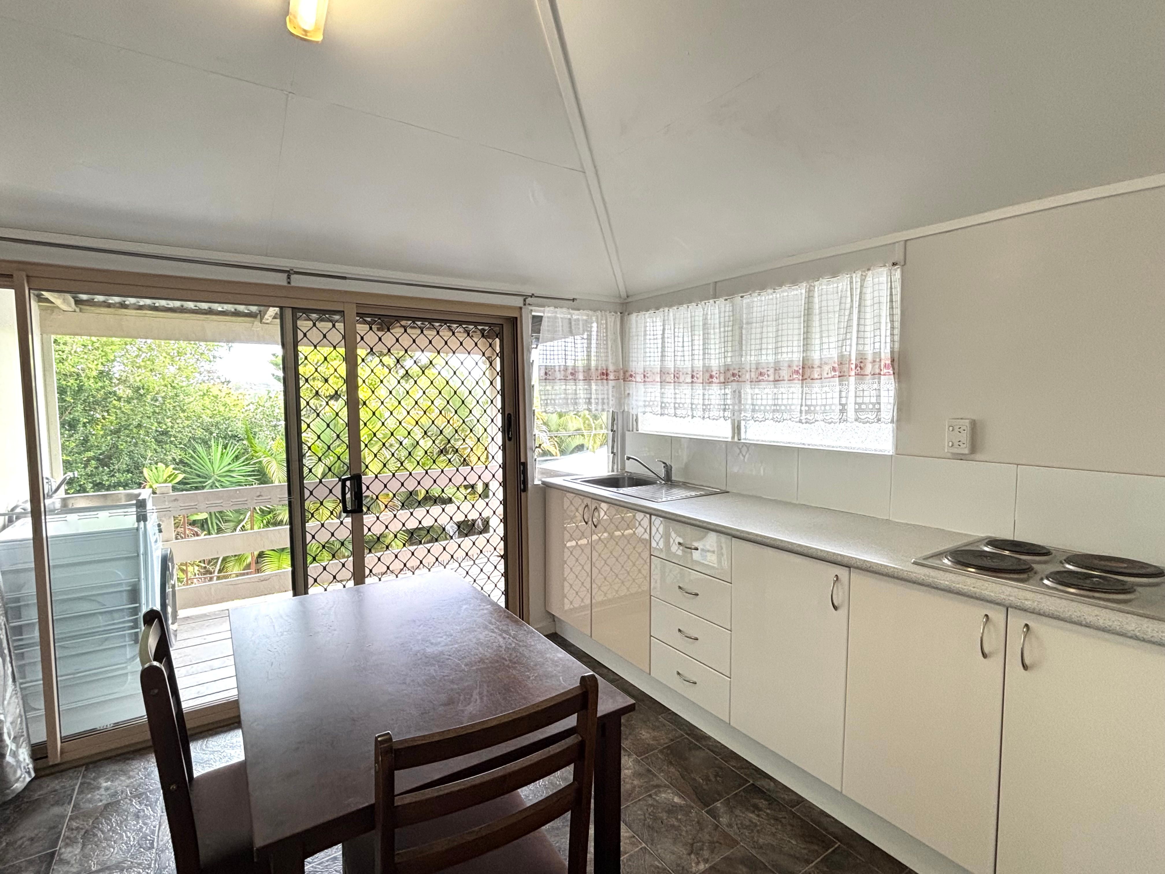 4/56 John Street — photo 2 of 16