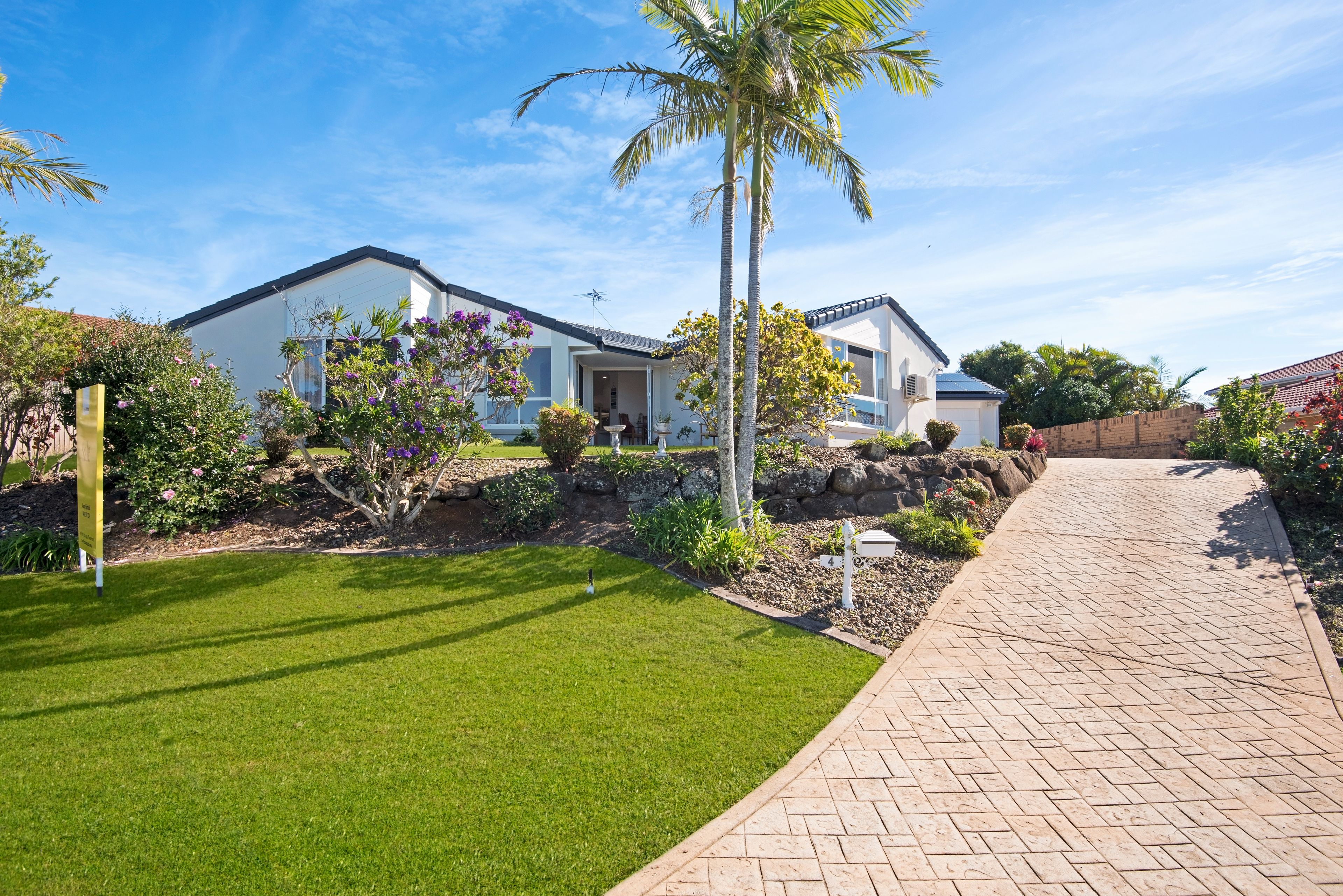 4 Sequoia Court