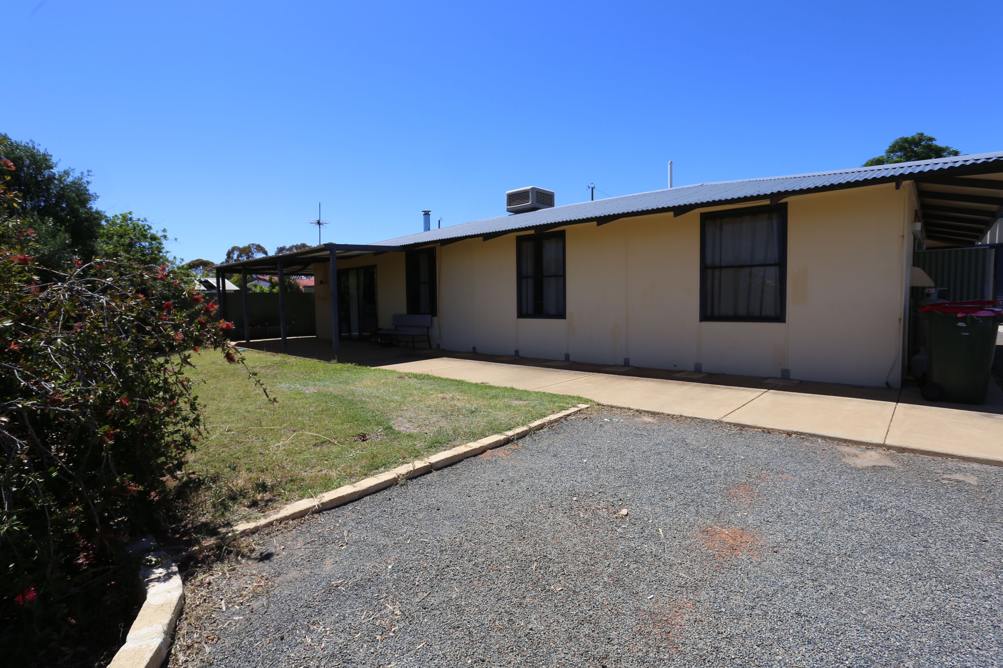 19 Hakea Street