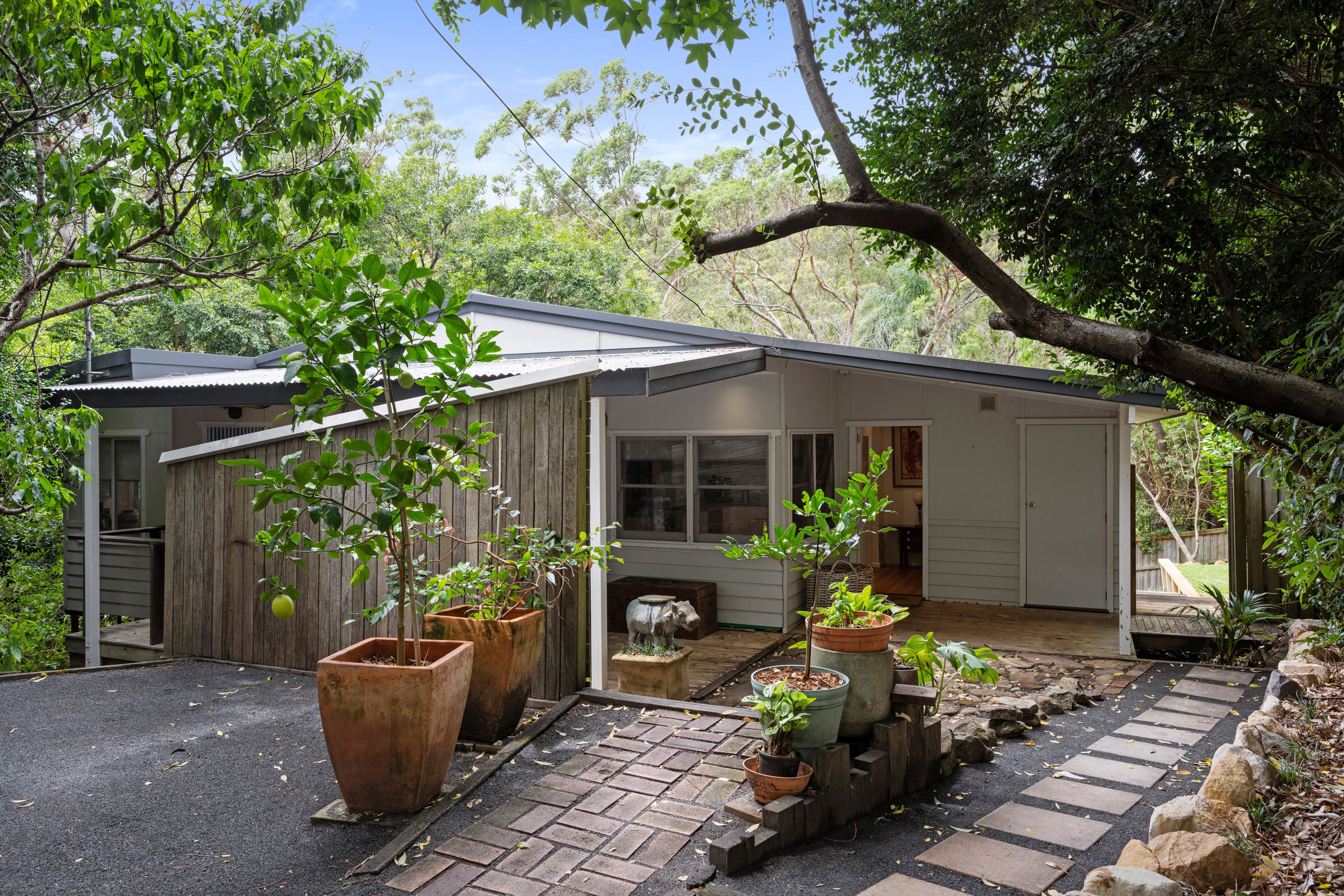 64 High View, Pretty Beach, NSW 2257