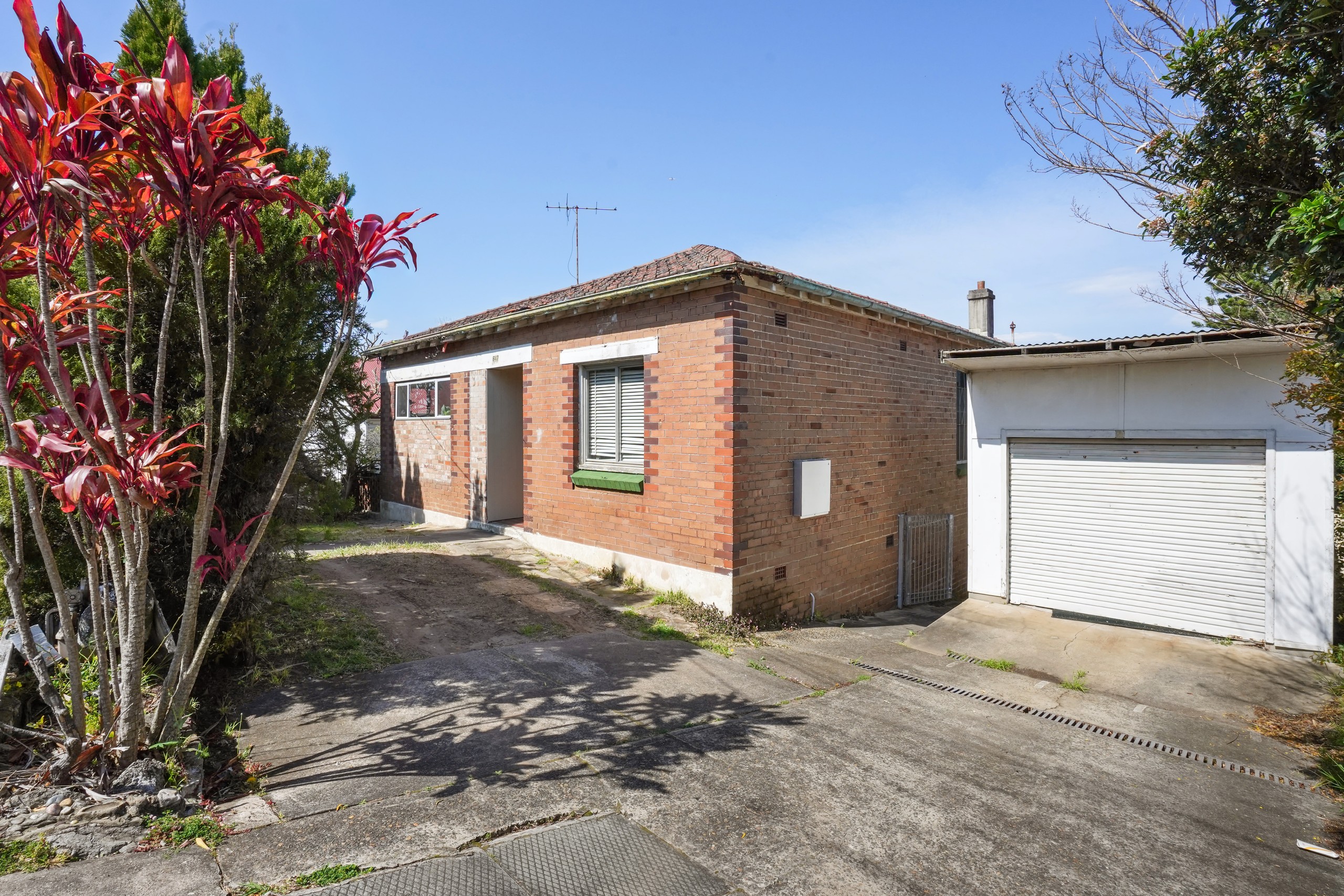 647 Forest Road, Peakhurst, NSW 2210