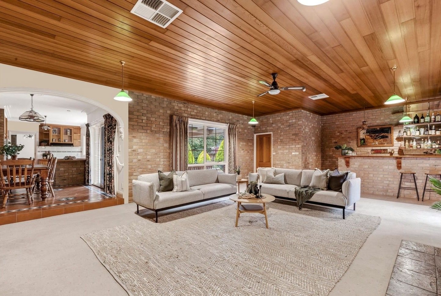 8 Kestrel Crescent — photo 8 of 27