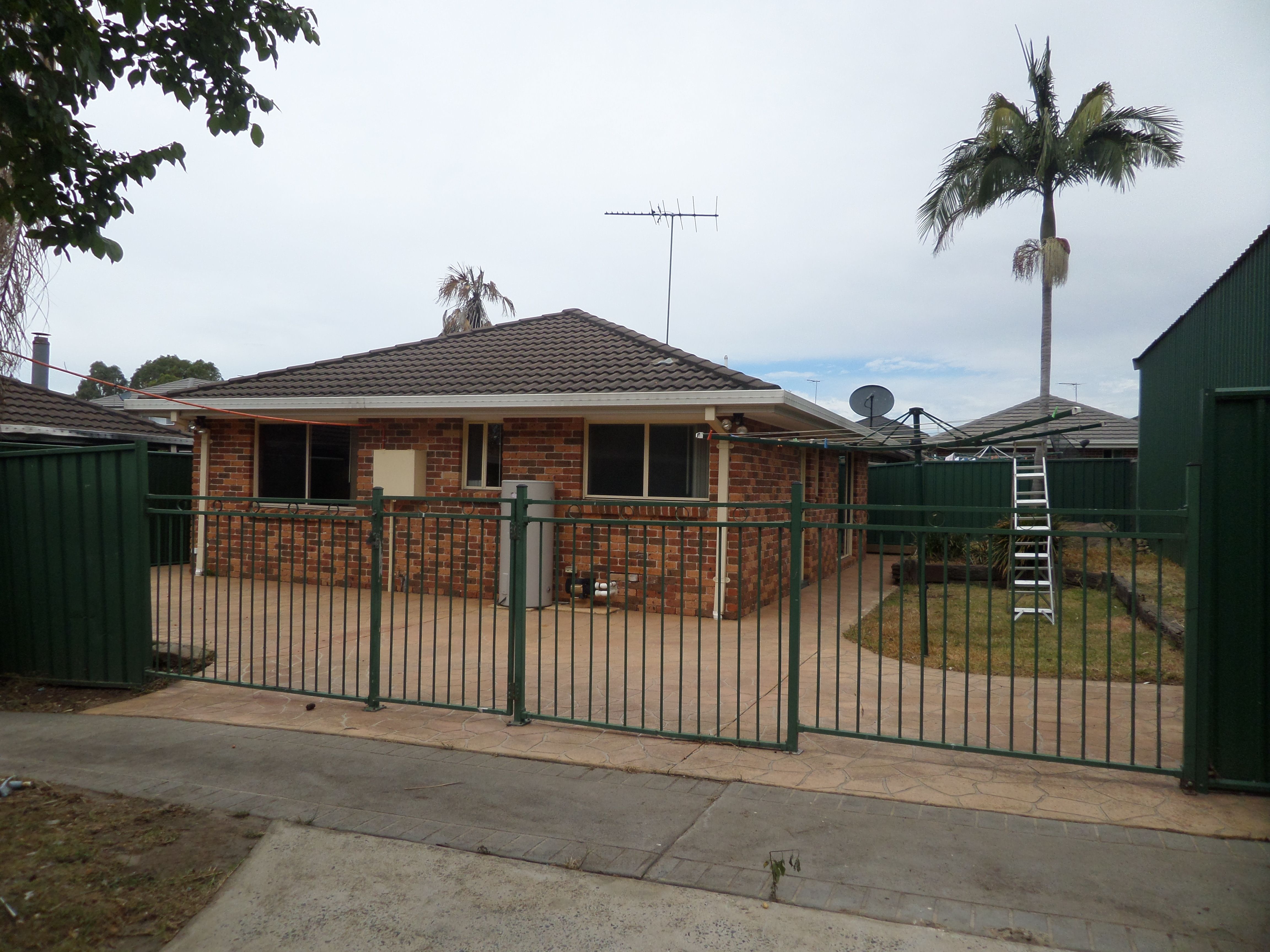 139 Cowpasture Road, Carnes Hill, NSW 2171