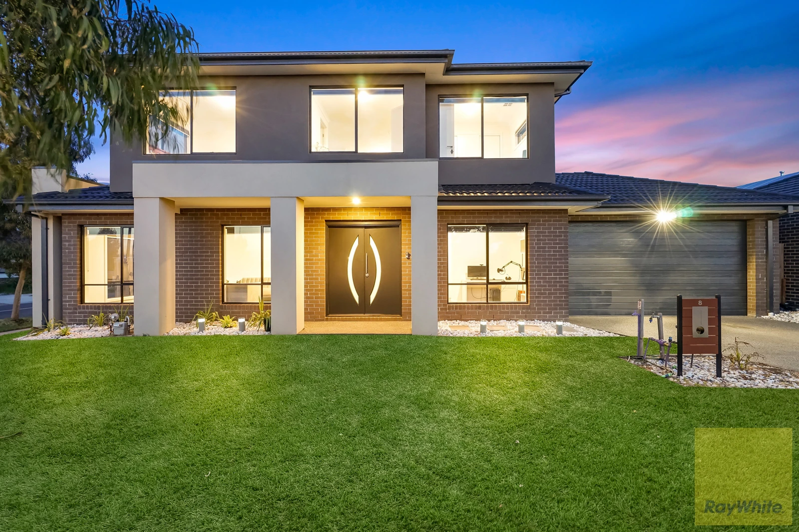 8 Ivy Lane, AINTREE, VIC 3336