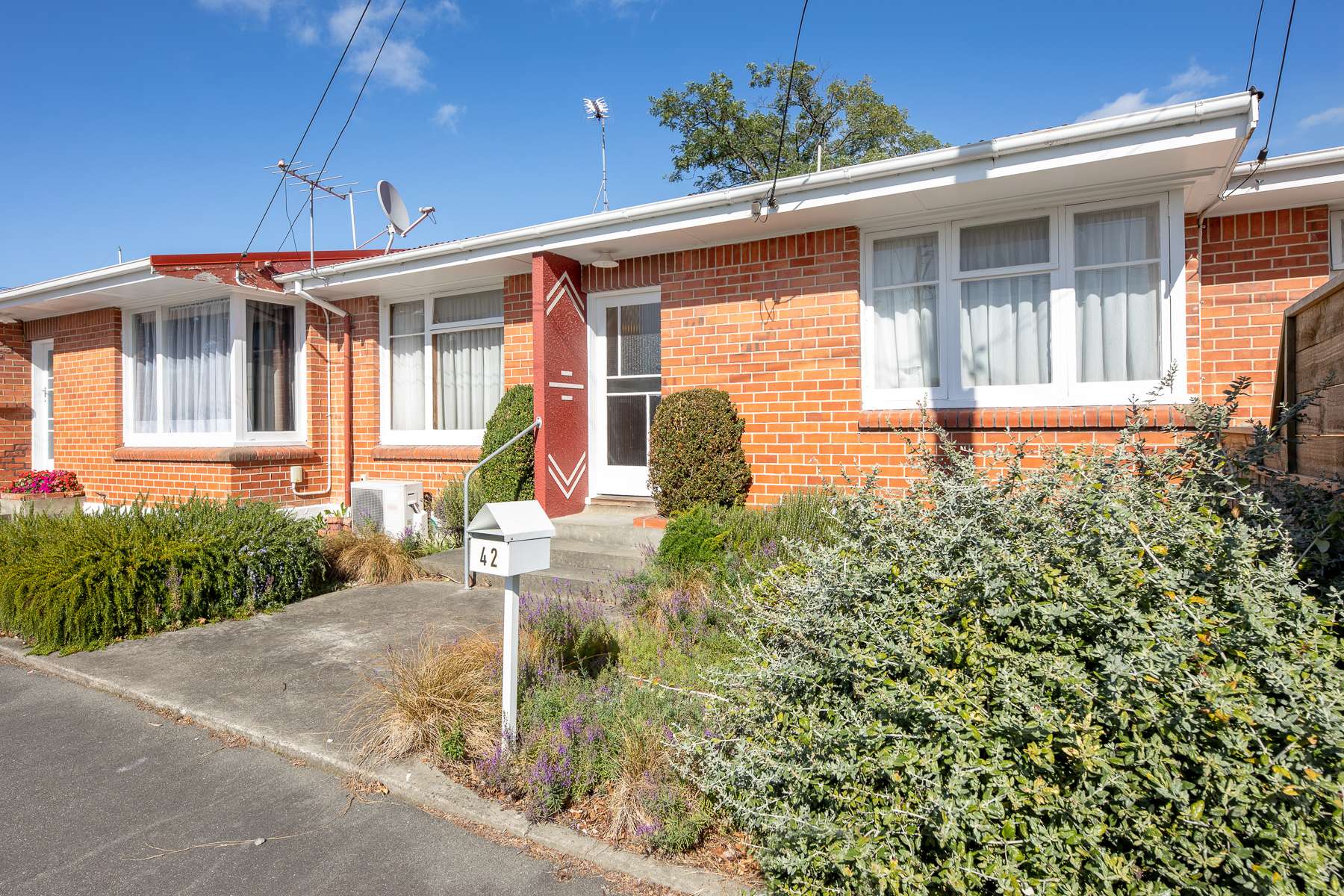 42 Eltham Road photo 9