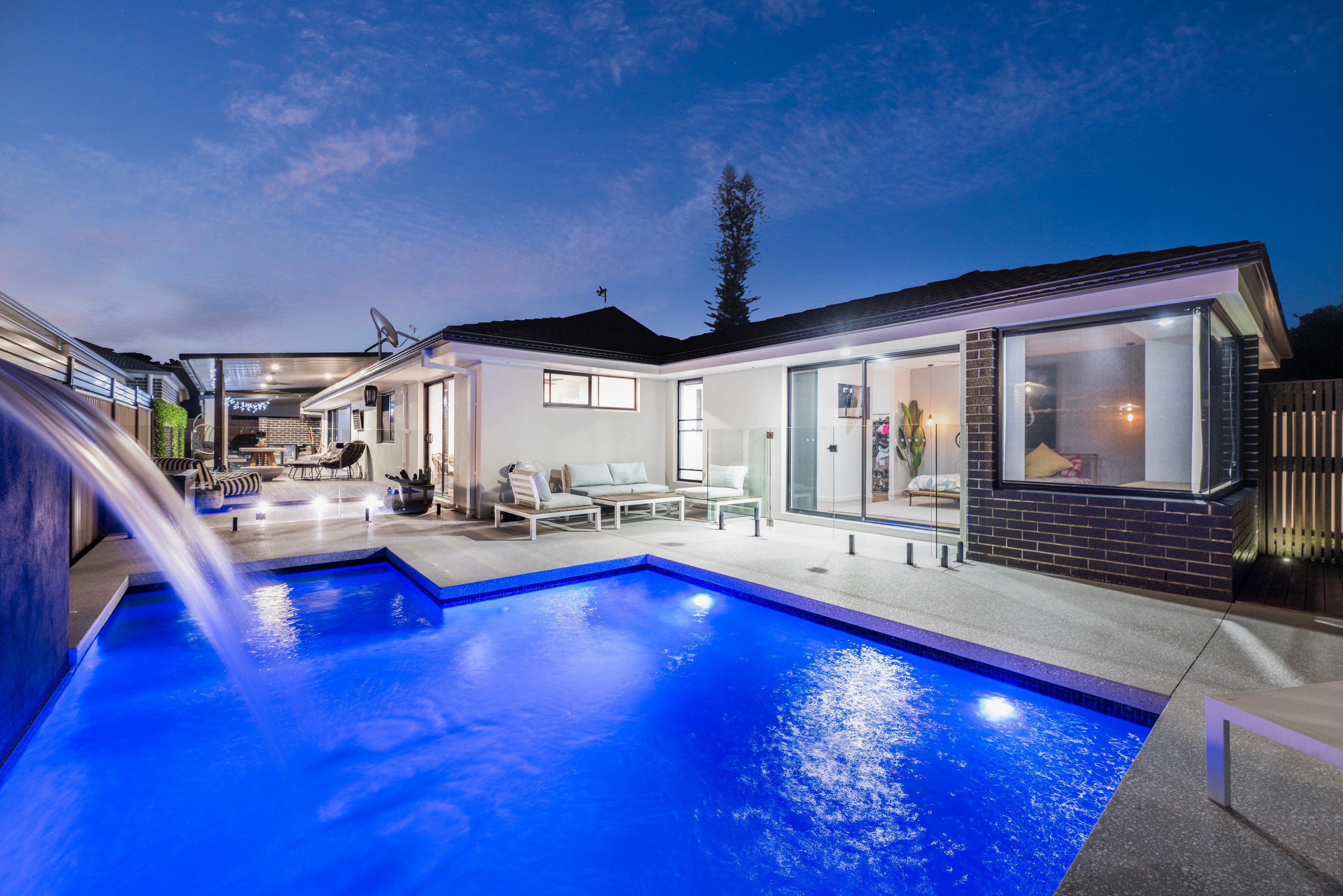 39 Ashgrove Avenue, Runaway Bay, QLD 4216
