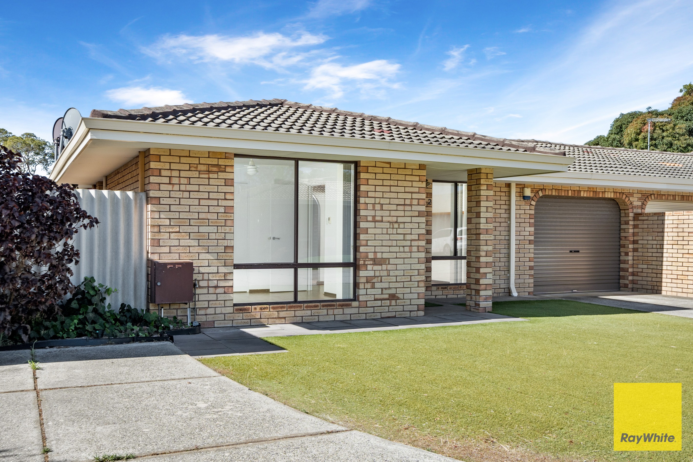 2/54 Freeland Square, Eden Hill, WA 6054