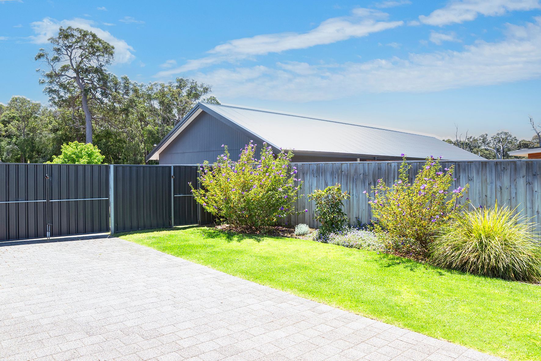 16 Duncan Street — photo 14 of 14