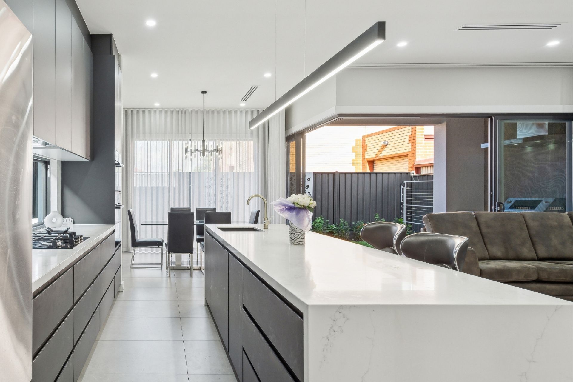 39 King Street — photo 8 of 13