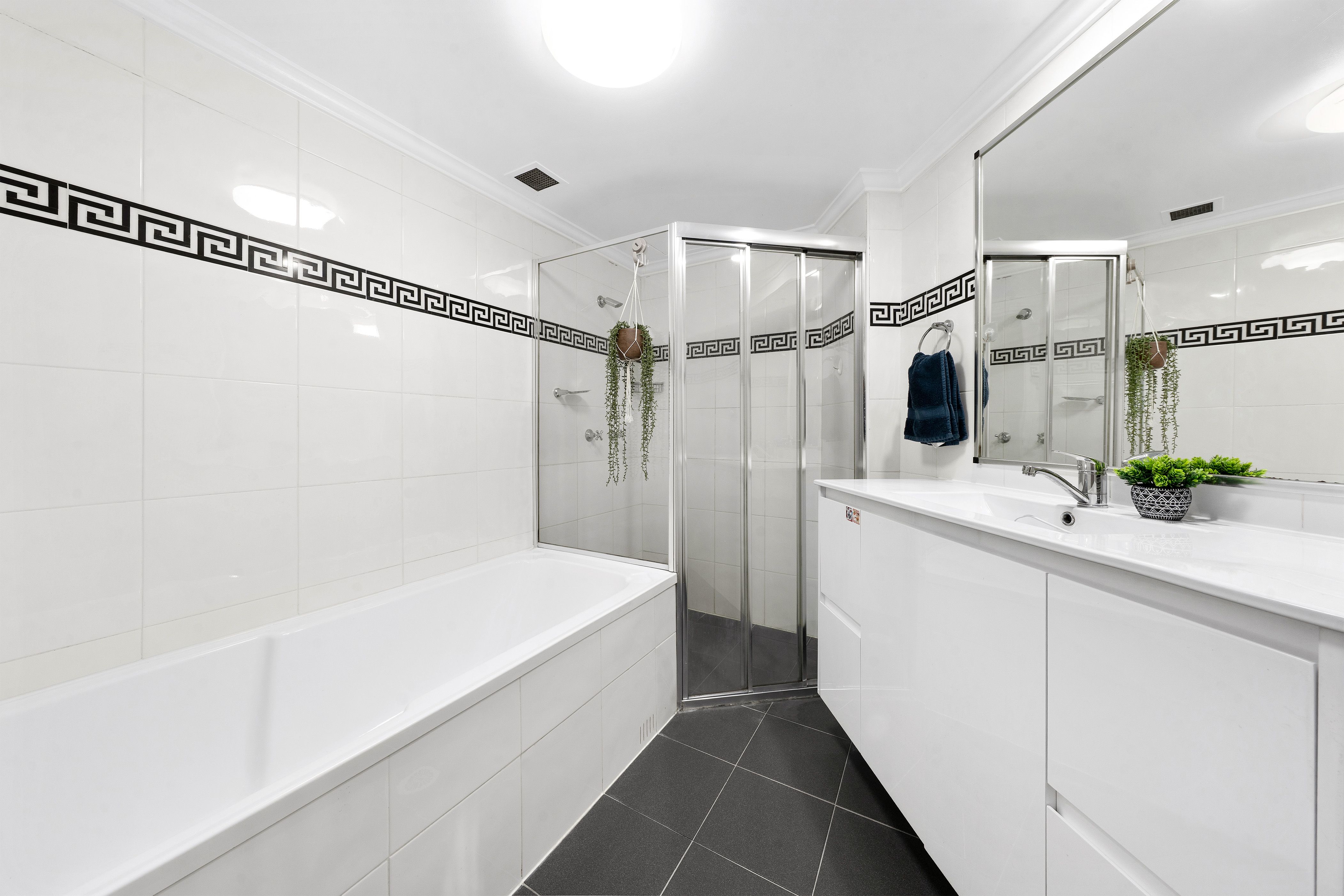 86/14 Brown Street — photo 10 of 15