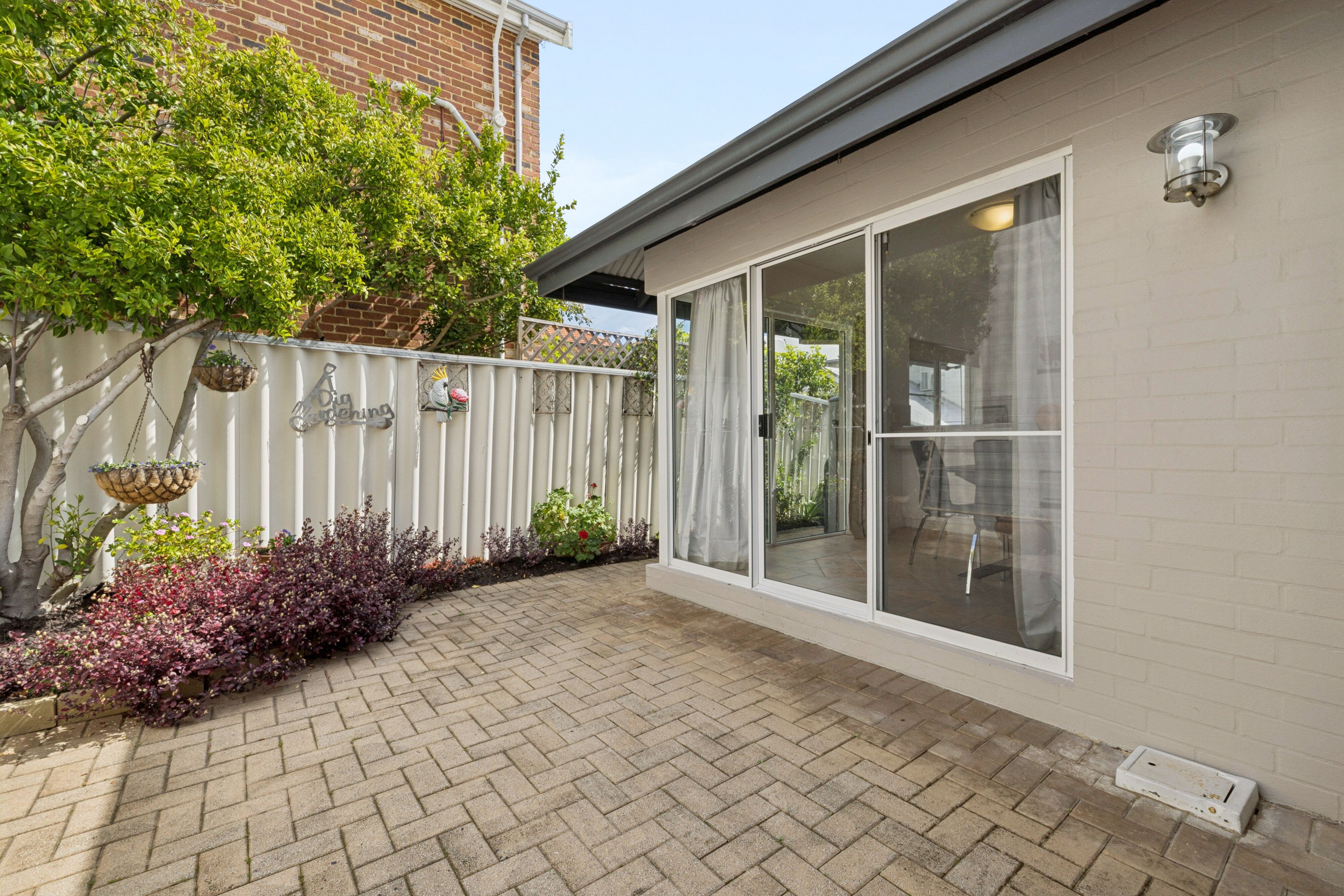 2/91 McMaster Street — photo 10 of 28