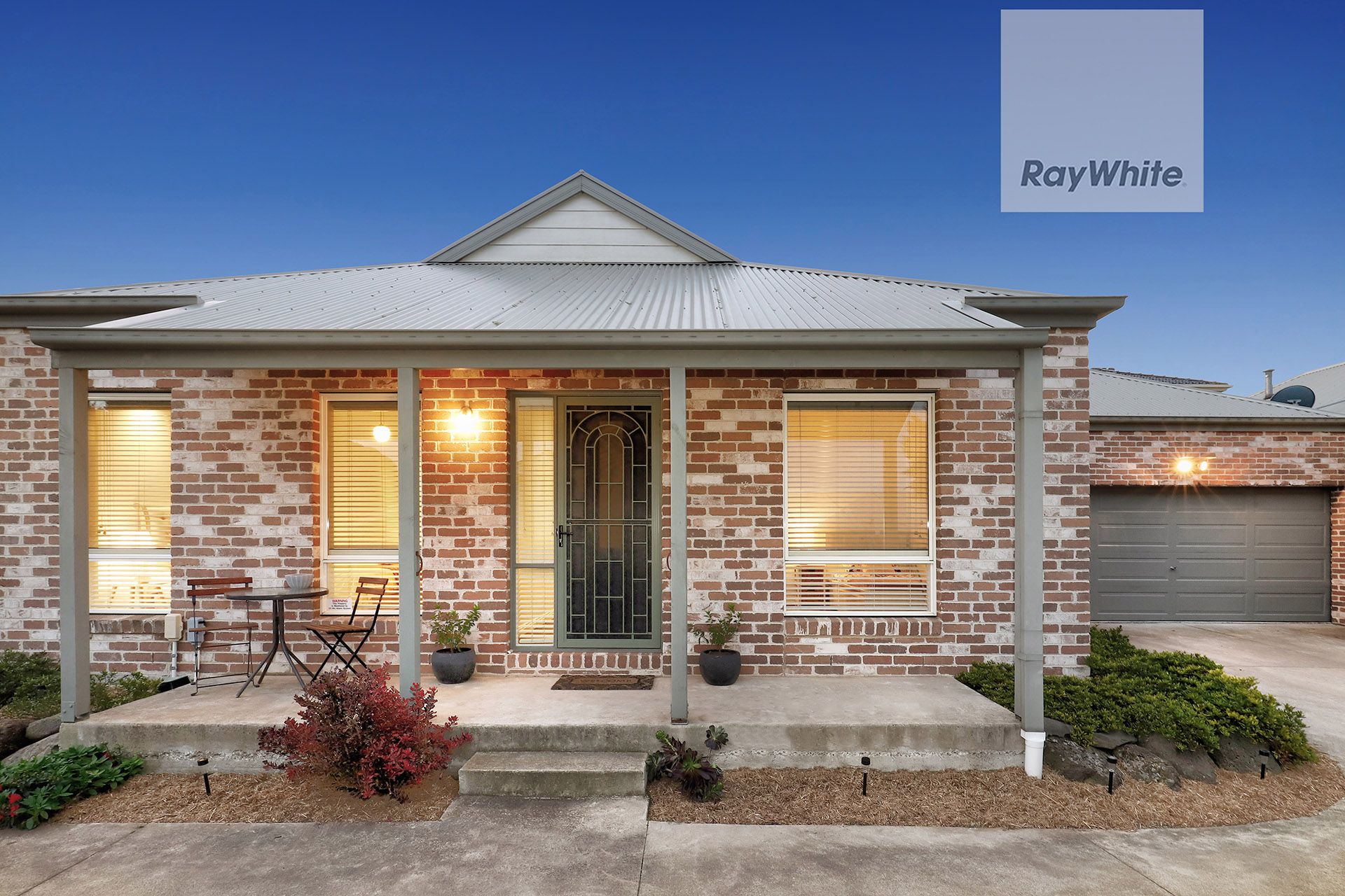 2/30 Pascoe Street, Westmeadows, VIC 3049