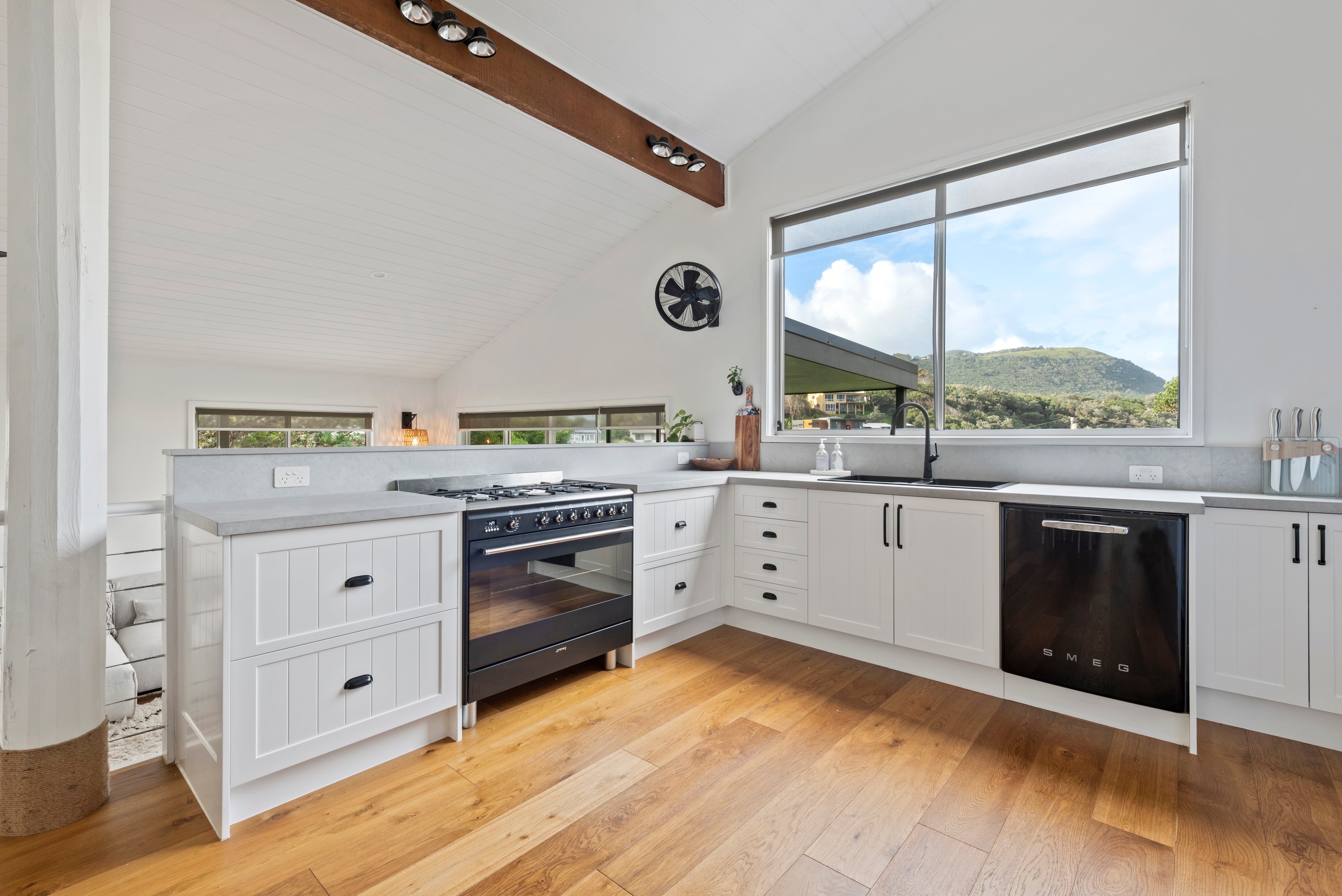 44 Lower Coast Road, Stanwell Park, NSW 2508