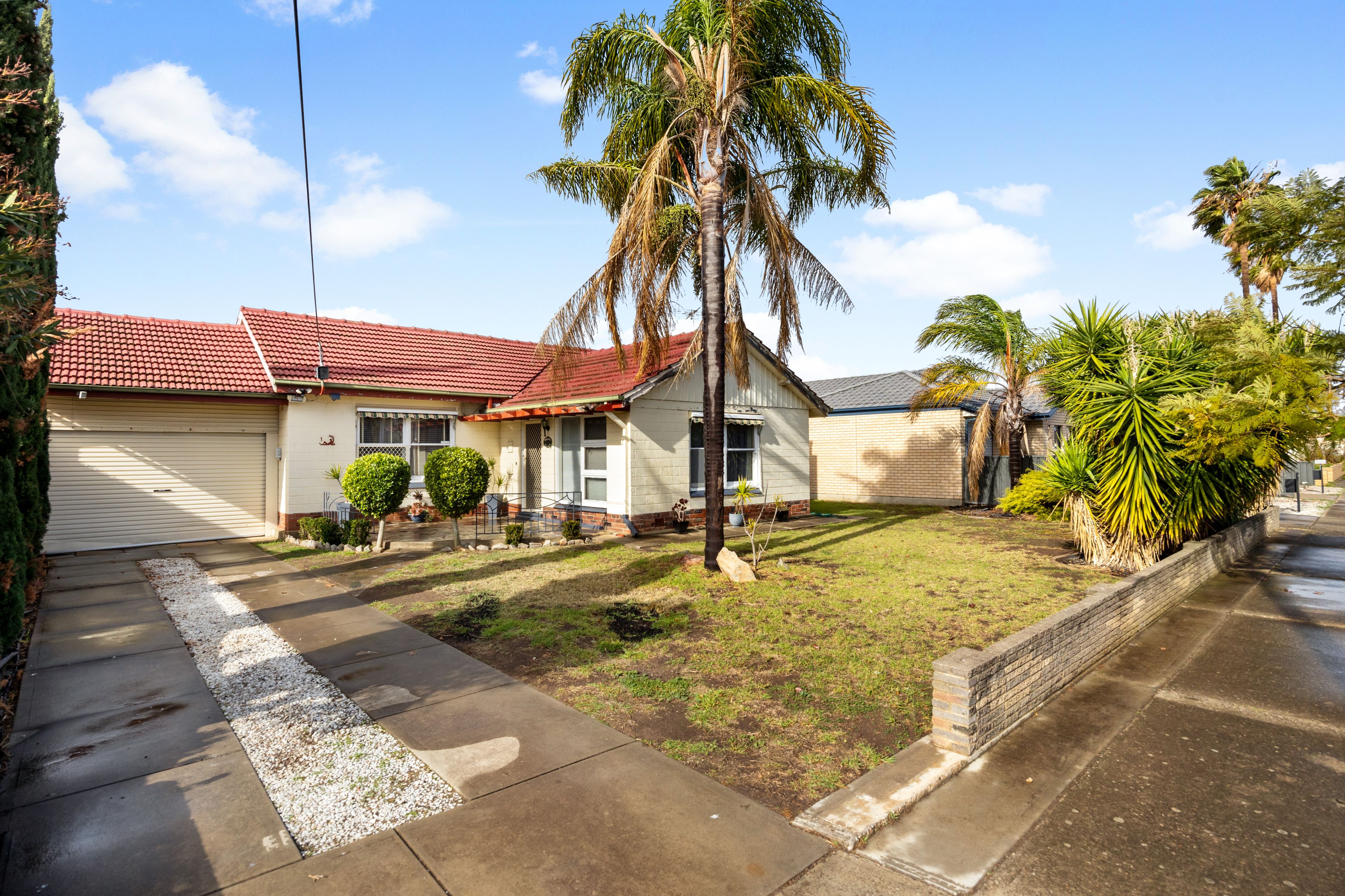 1 Pioneer Street, Findon, SA 5023