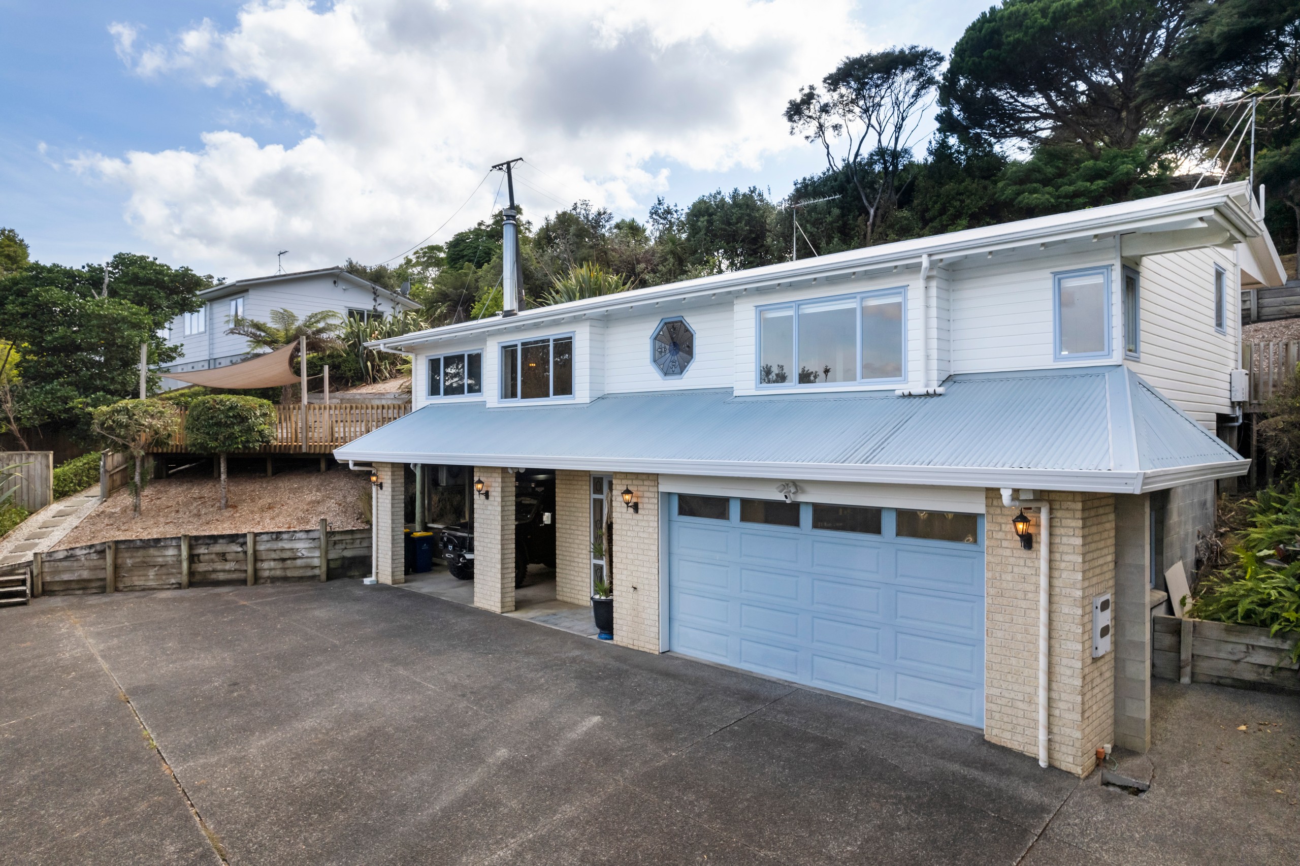 105 Waitakere Road, Waitakere, Waitakere City