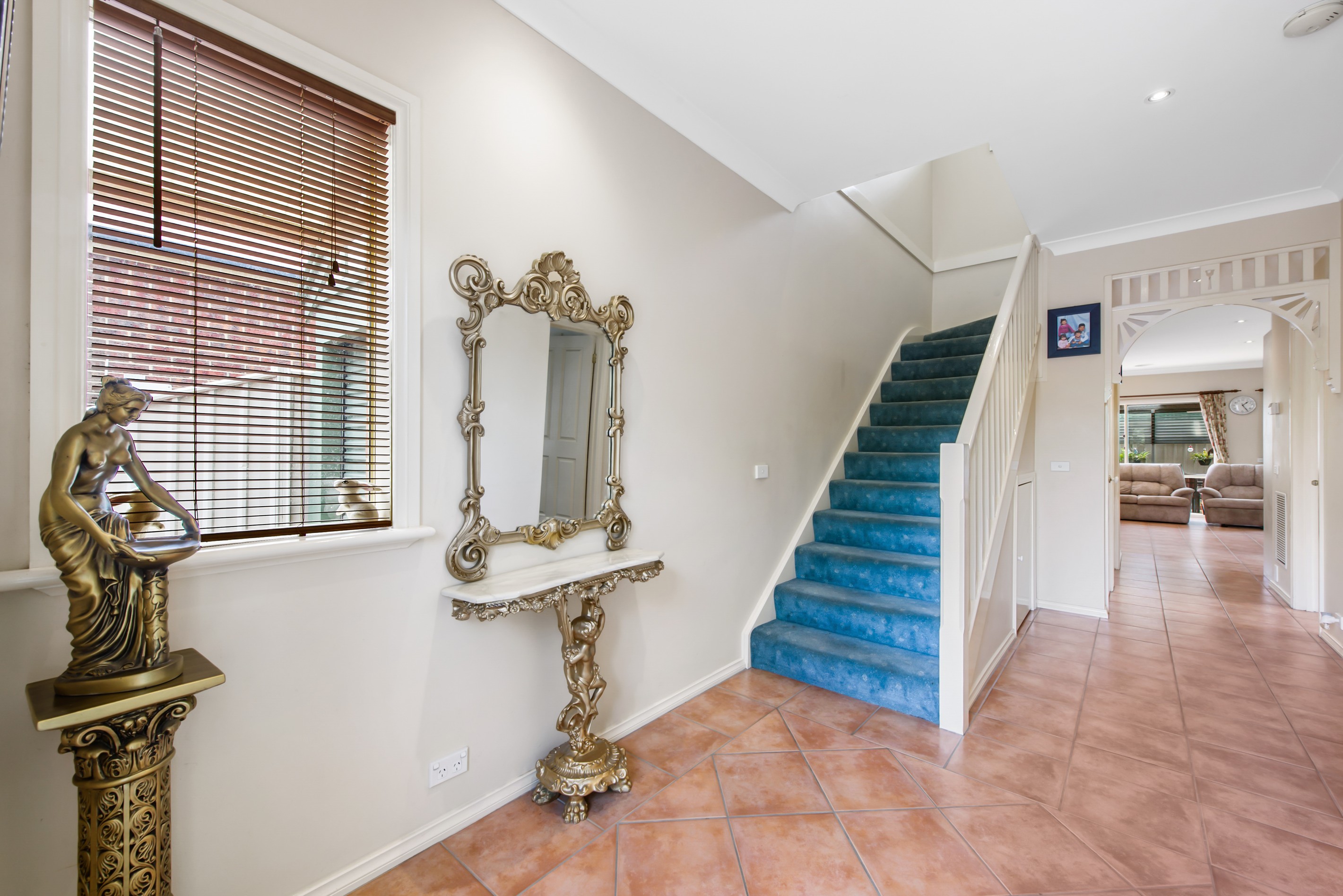 11 Woodlea Crescent, Craigieburn, VIC 3064