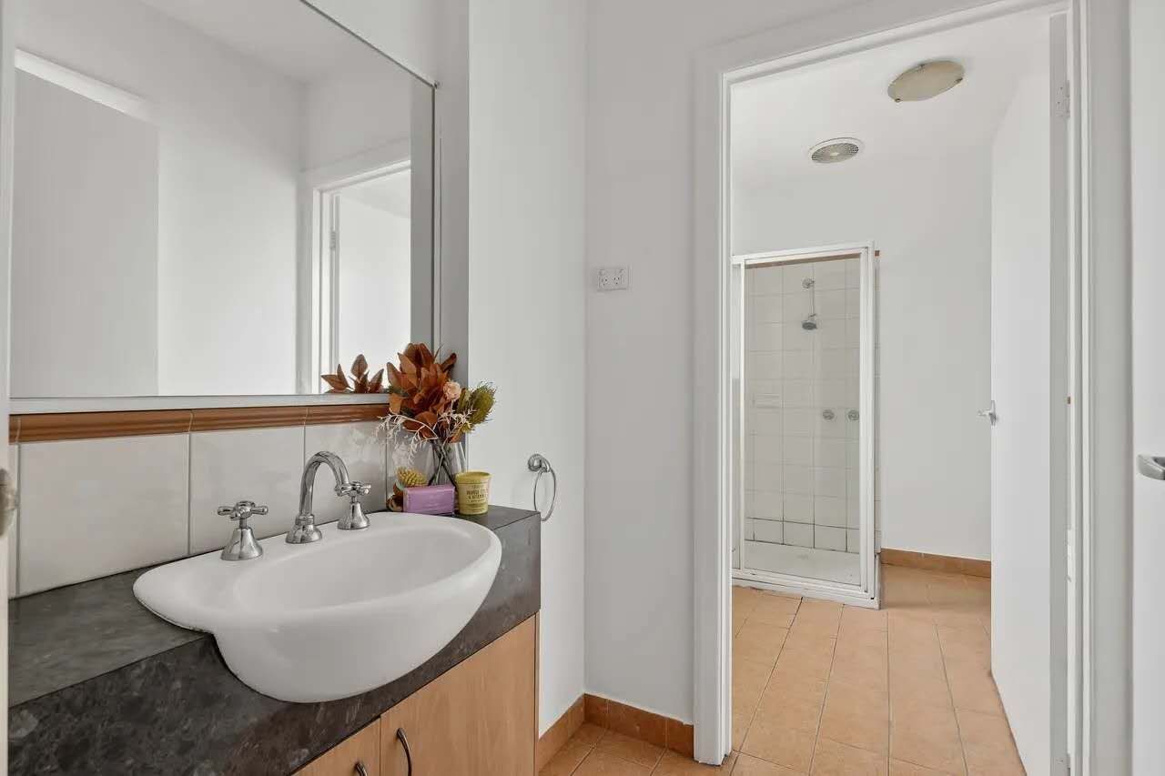 1/76 Wellington Road — photo 6 of 9