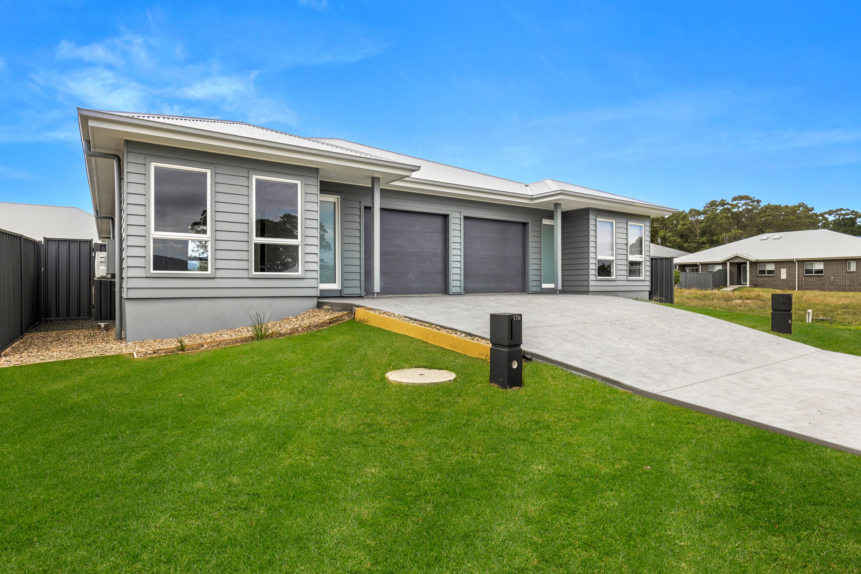 17 Myrtle Drive, BADAGARANG, NSW 2540