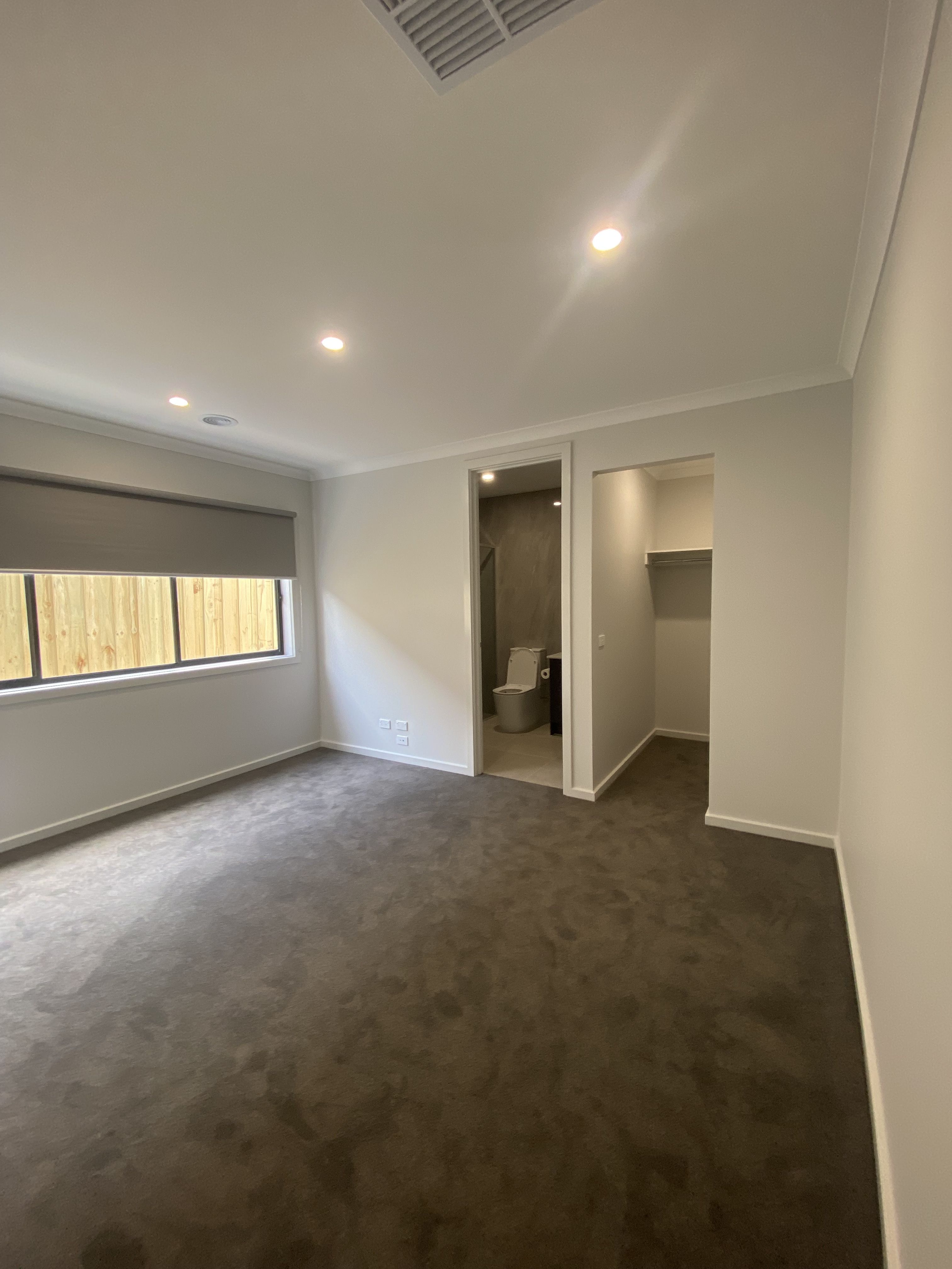 4 Florina Road, FRASER RISE, VIC 3336