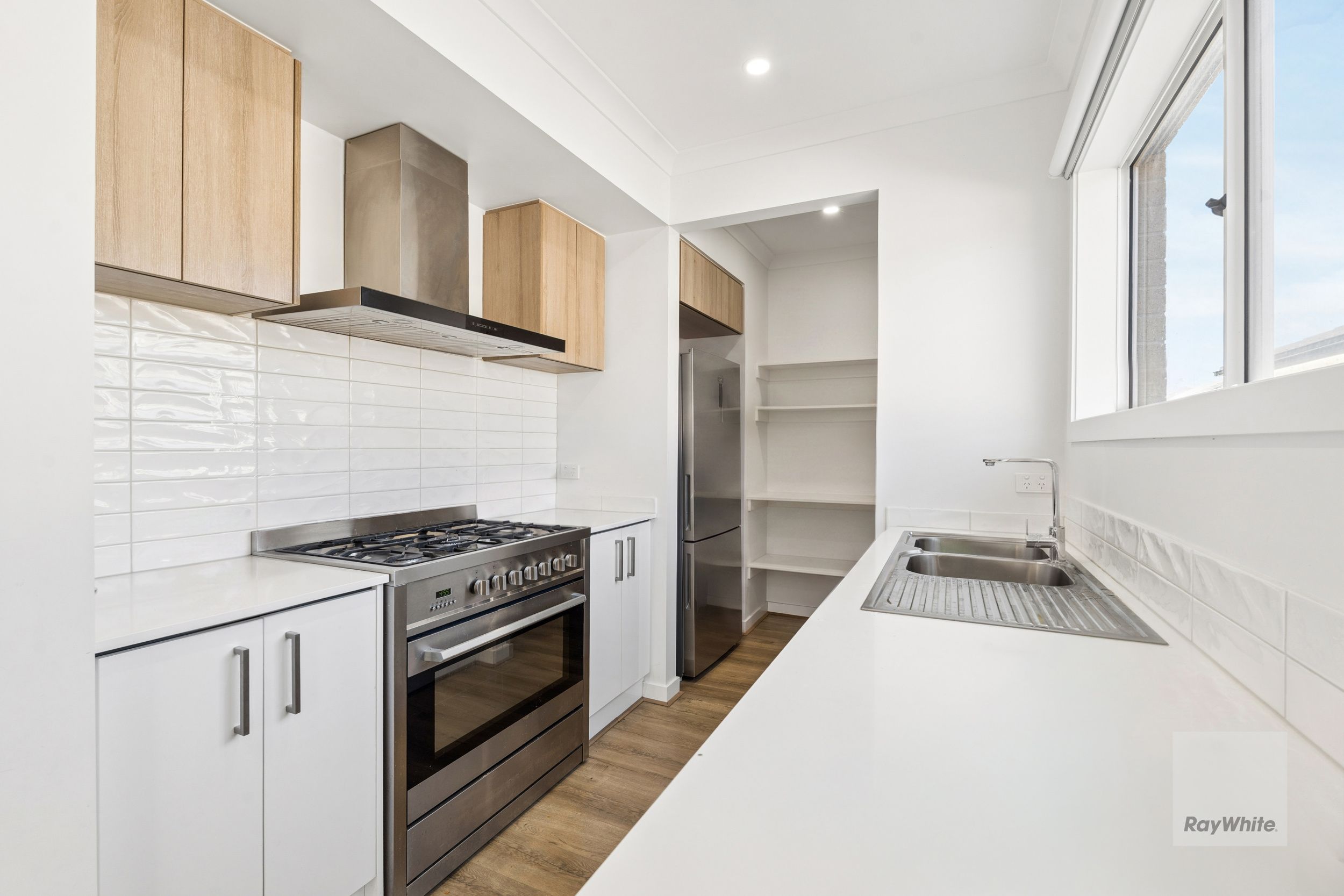 17 Stodart Street — photo 4 of 16