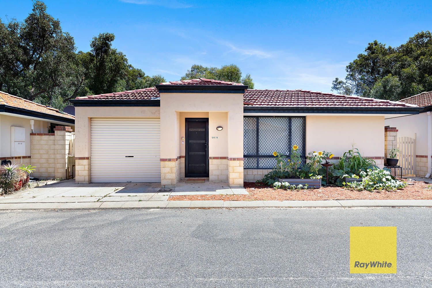 6 Bridal Crescent, Kenwick WA 6107