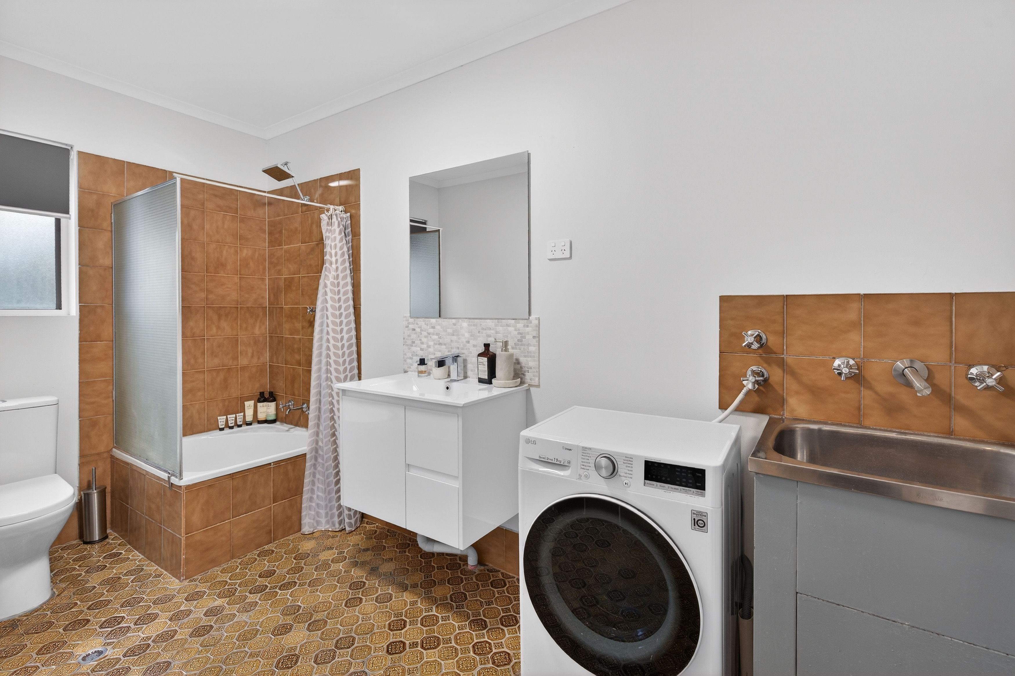 1/22 Strangways Avenue — photo 10 of 12