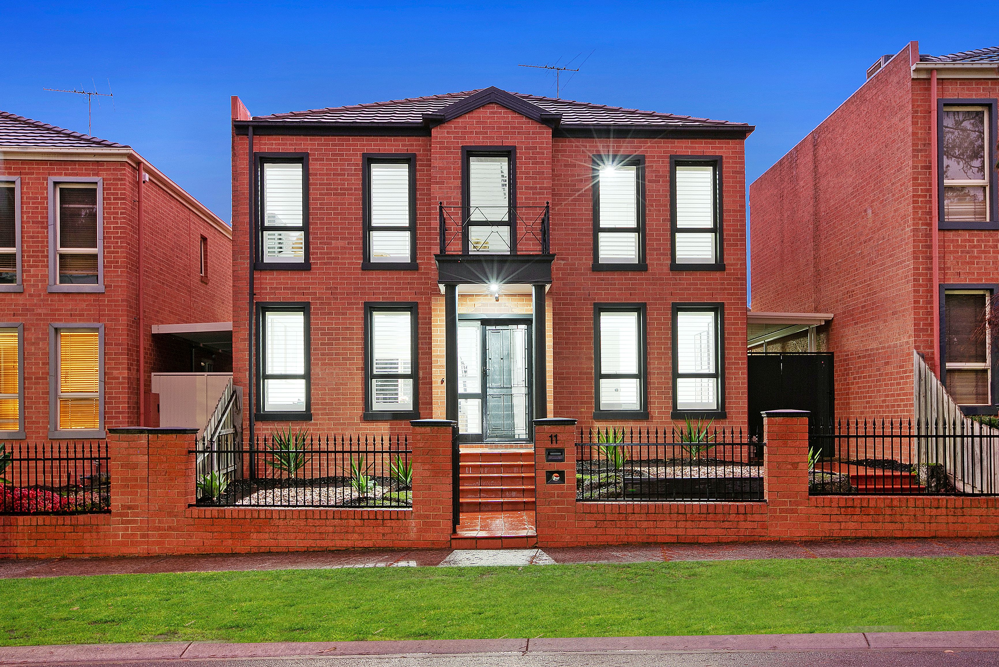 11 Tyndall Way, Mill Park VIC 3082