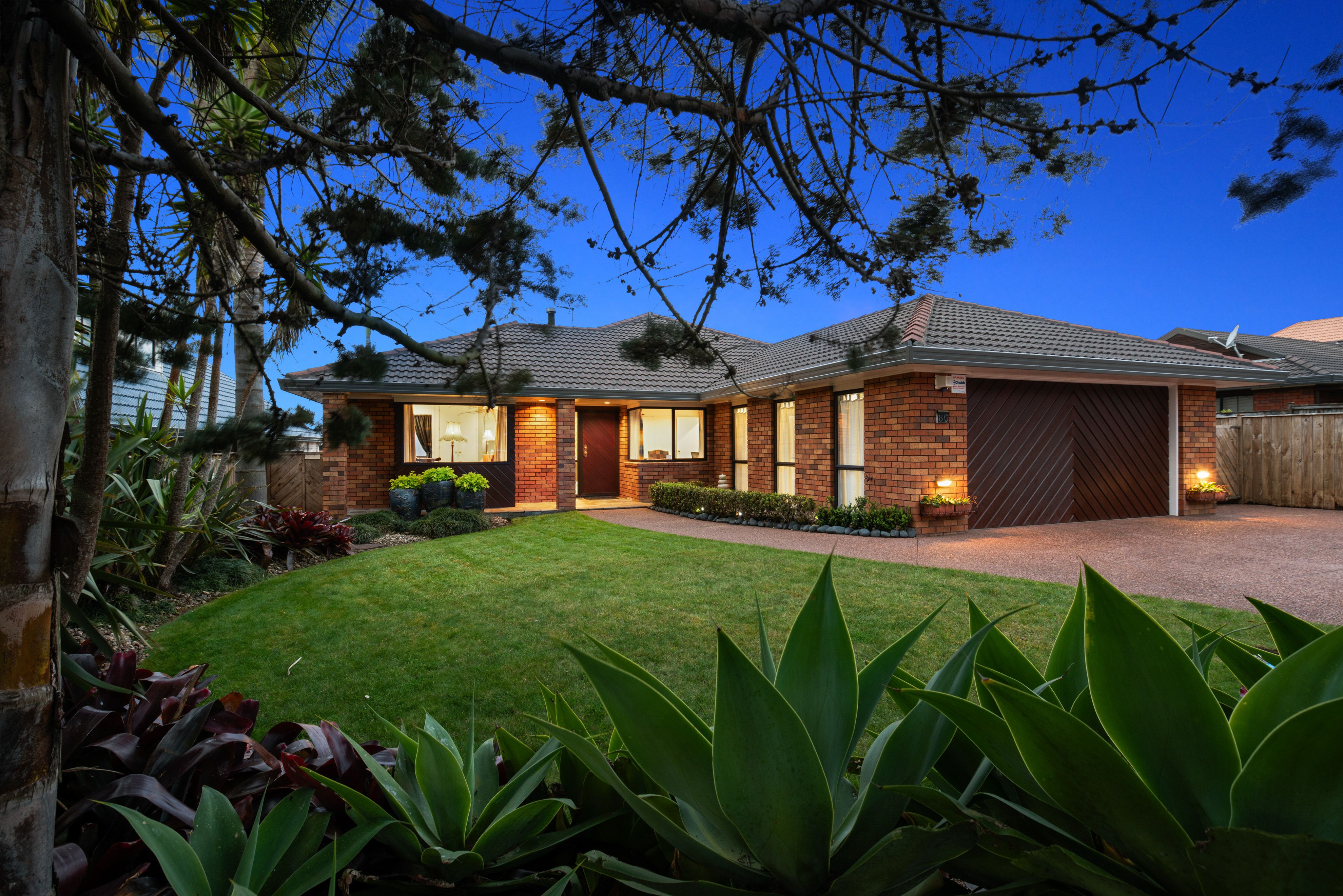 60 Simmental Crescent, Somerville, Manukau City