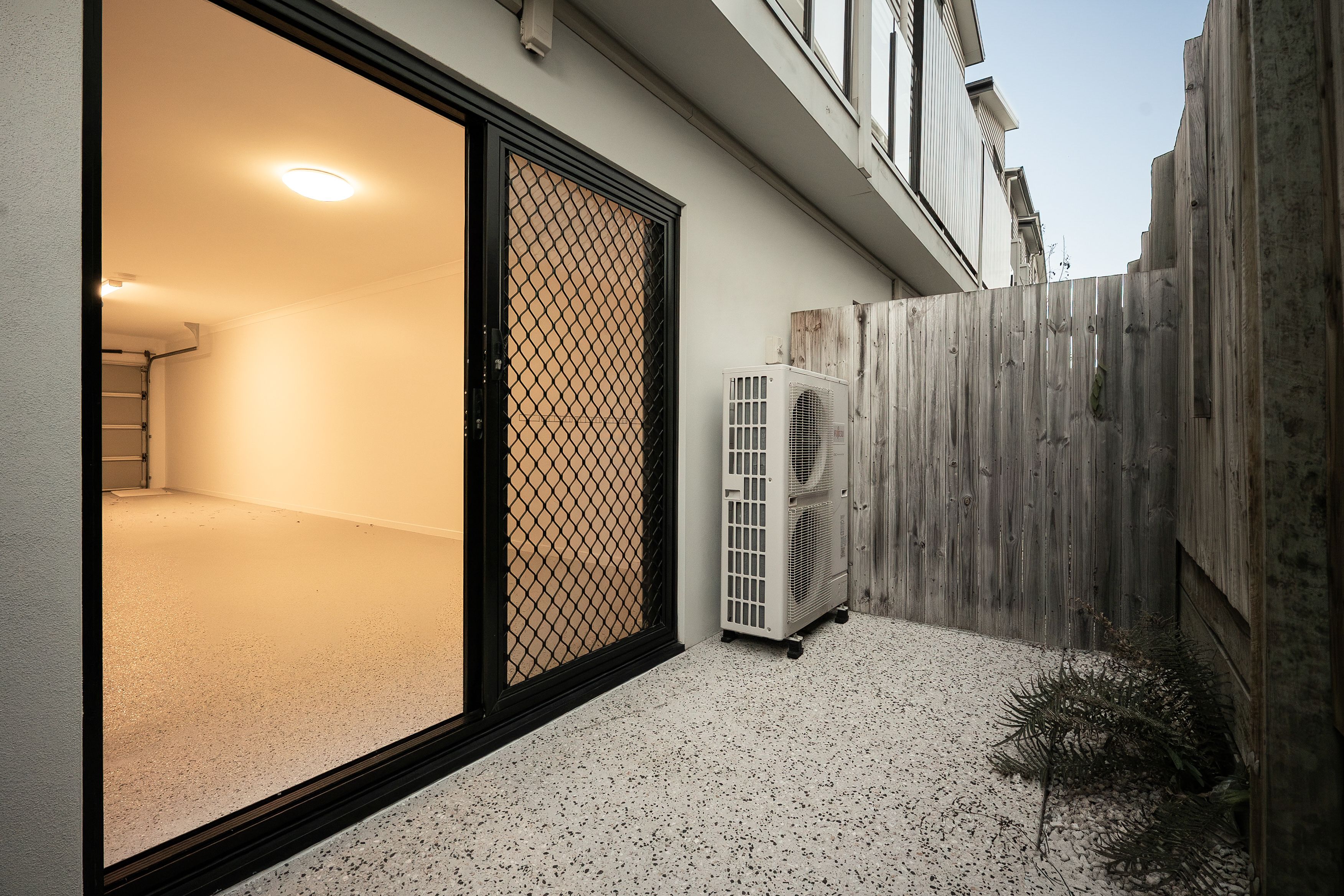 5 & 7/24 Skew Street — photo 13 of 16
