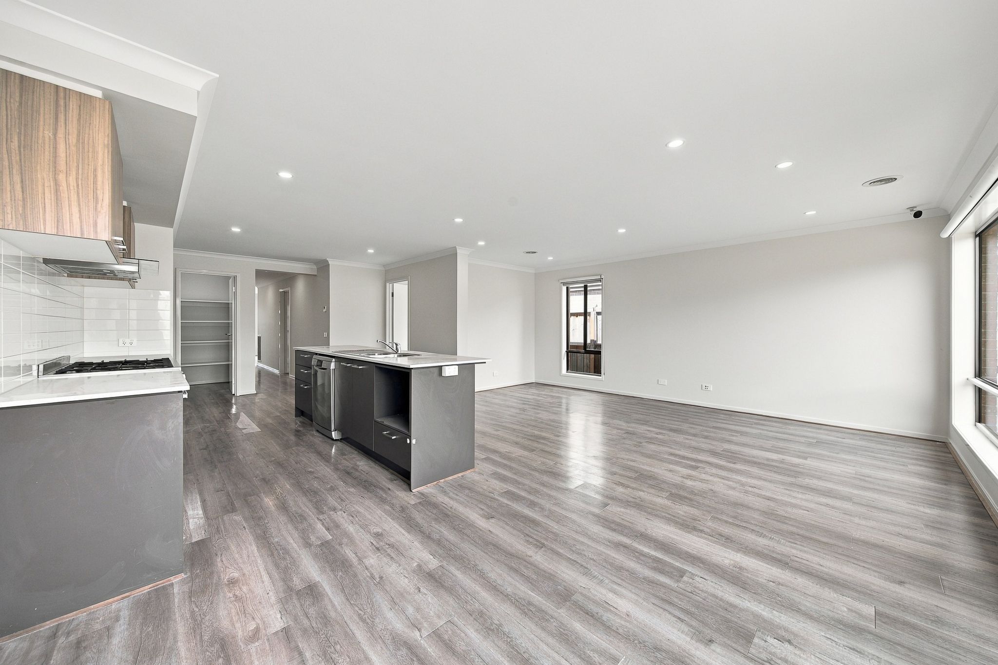 22 Kamona Street — photo 2 of 13