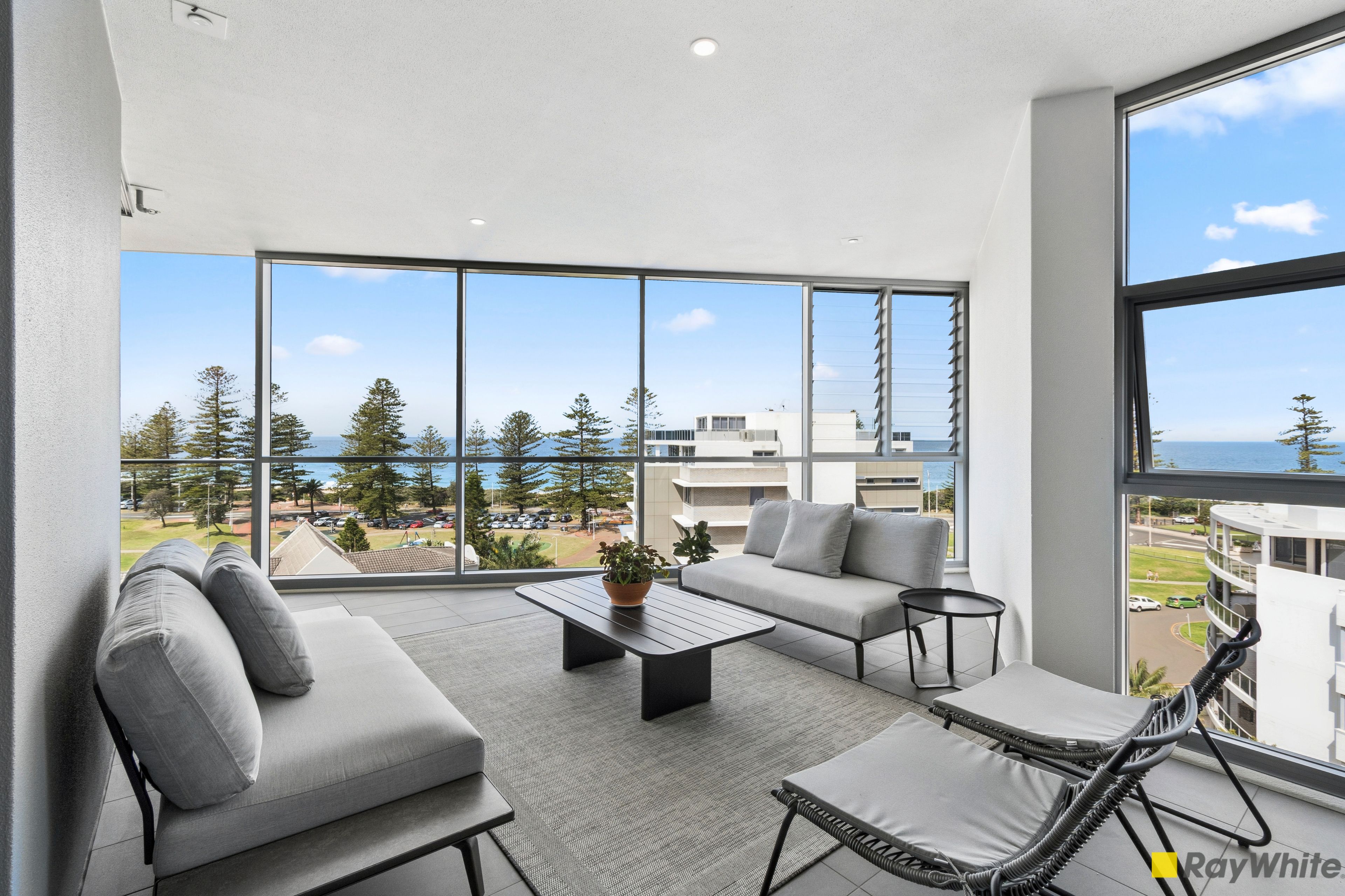 703/21 Harbour Street — photo 5 of 15