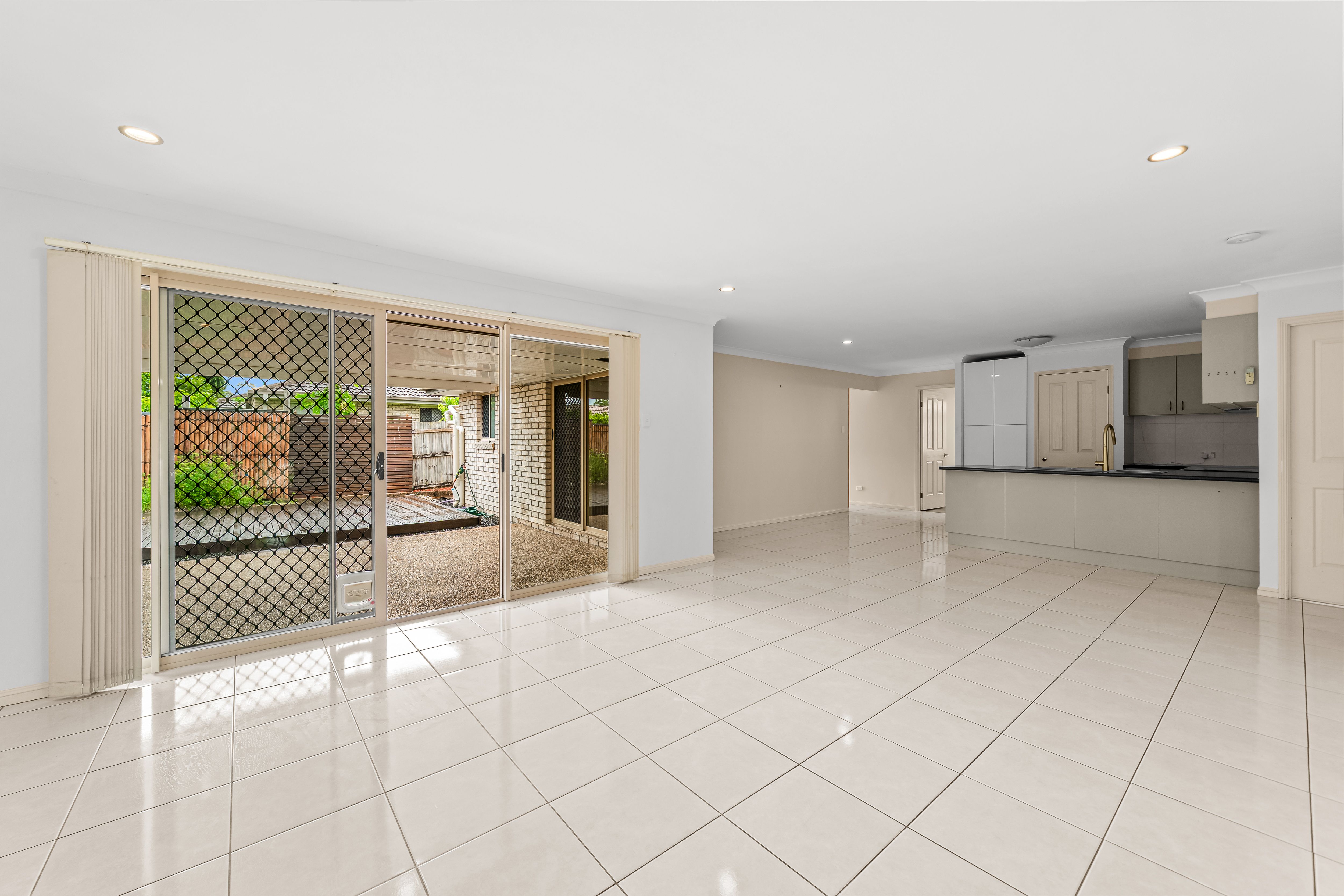 7 Zoe Place — photo 8 of 30