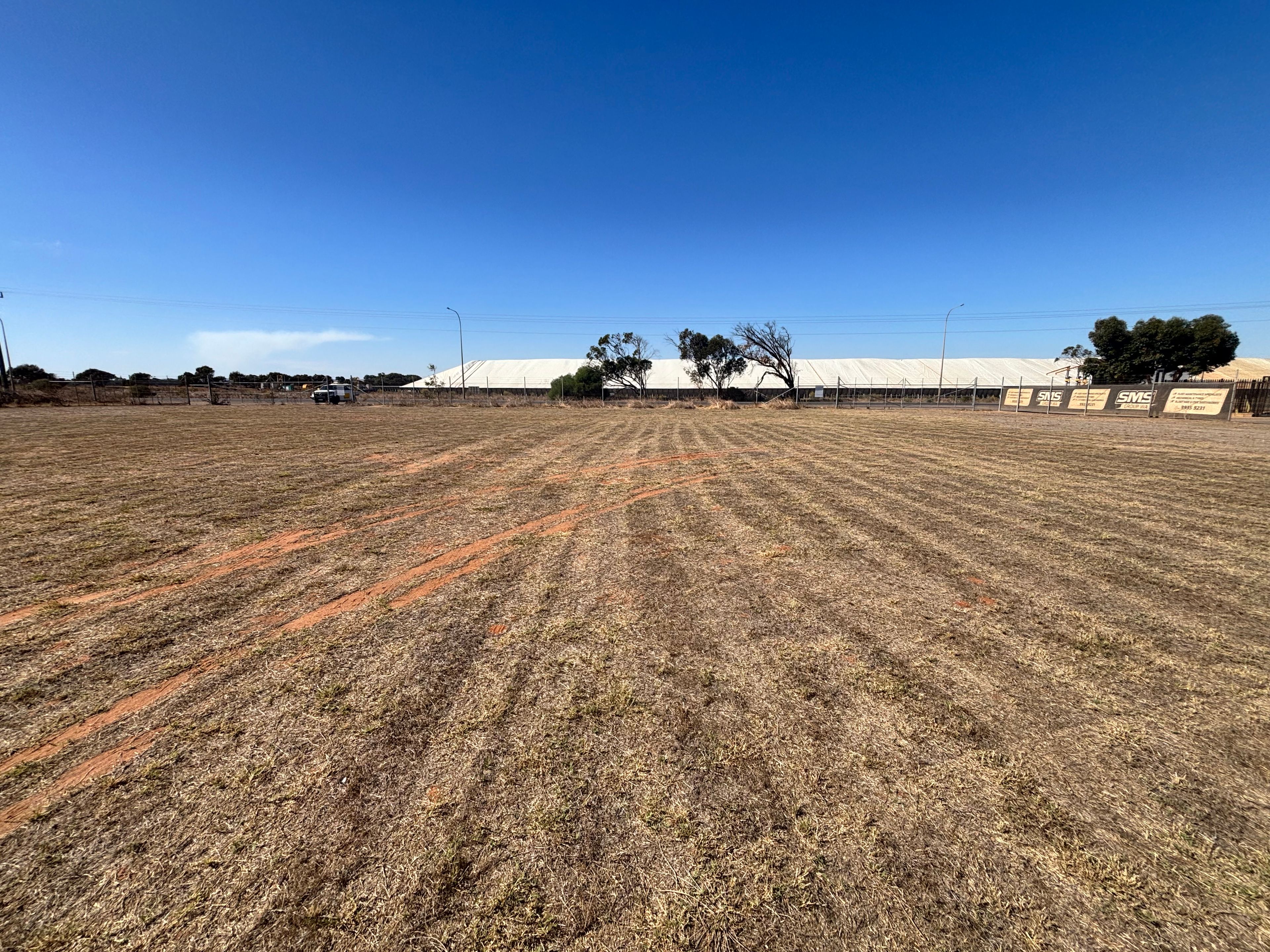 110 & 112 Deepdale Road, Meru, WA 6530