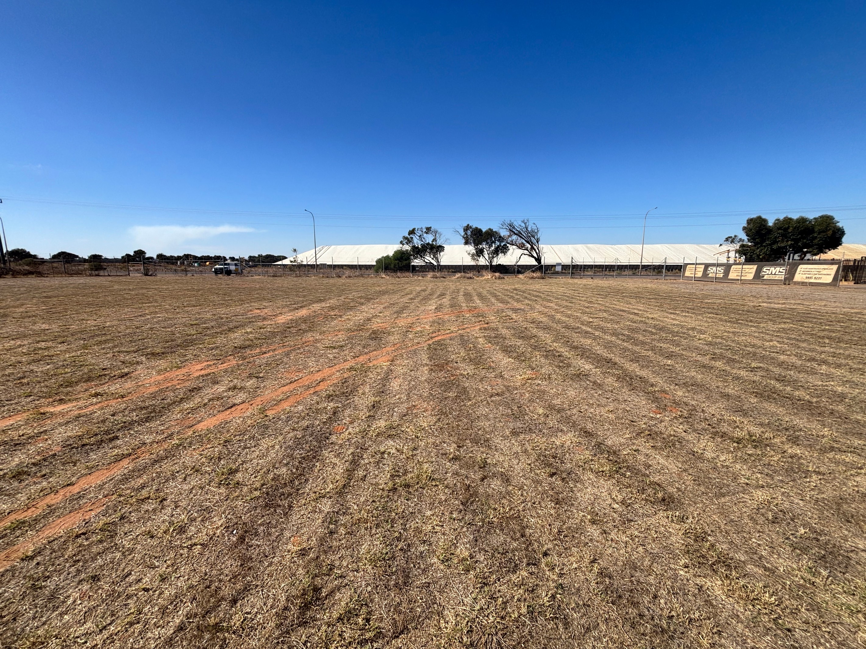 110 & 112 Deepdale Road, Meru, WA 6530