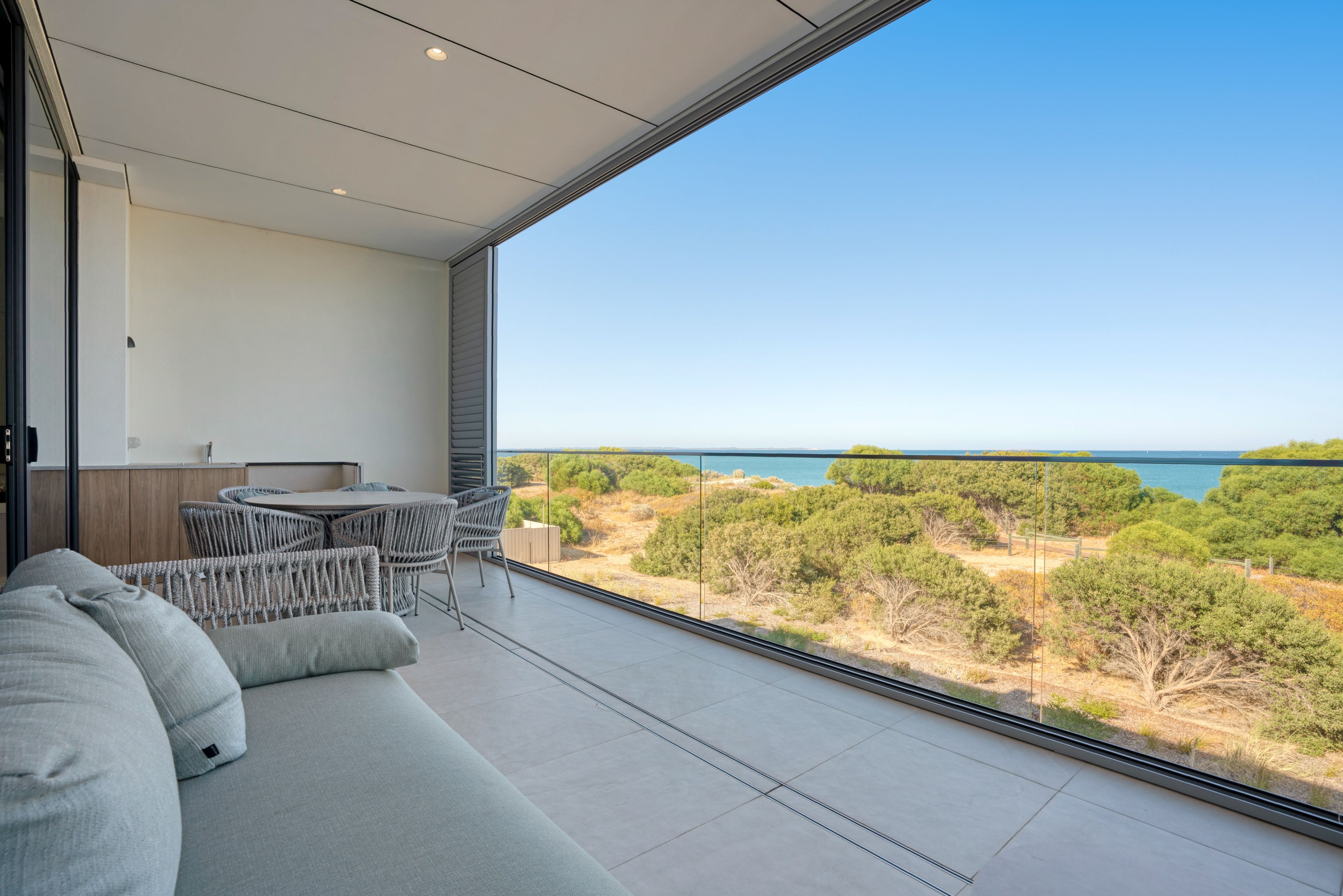 63 Ocean Drive, North Coogee, WA 6163