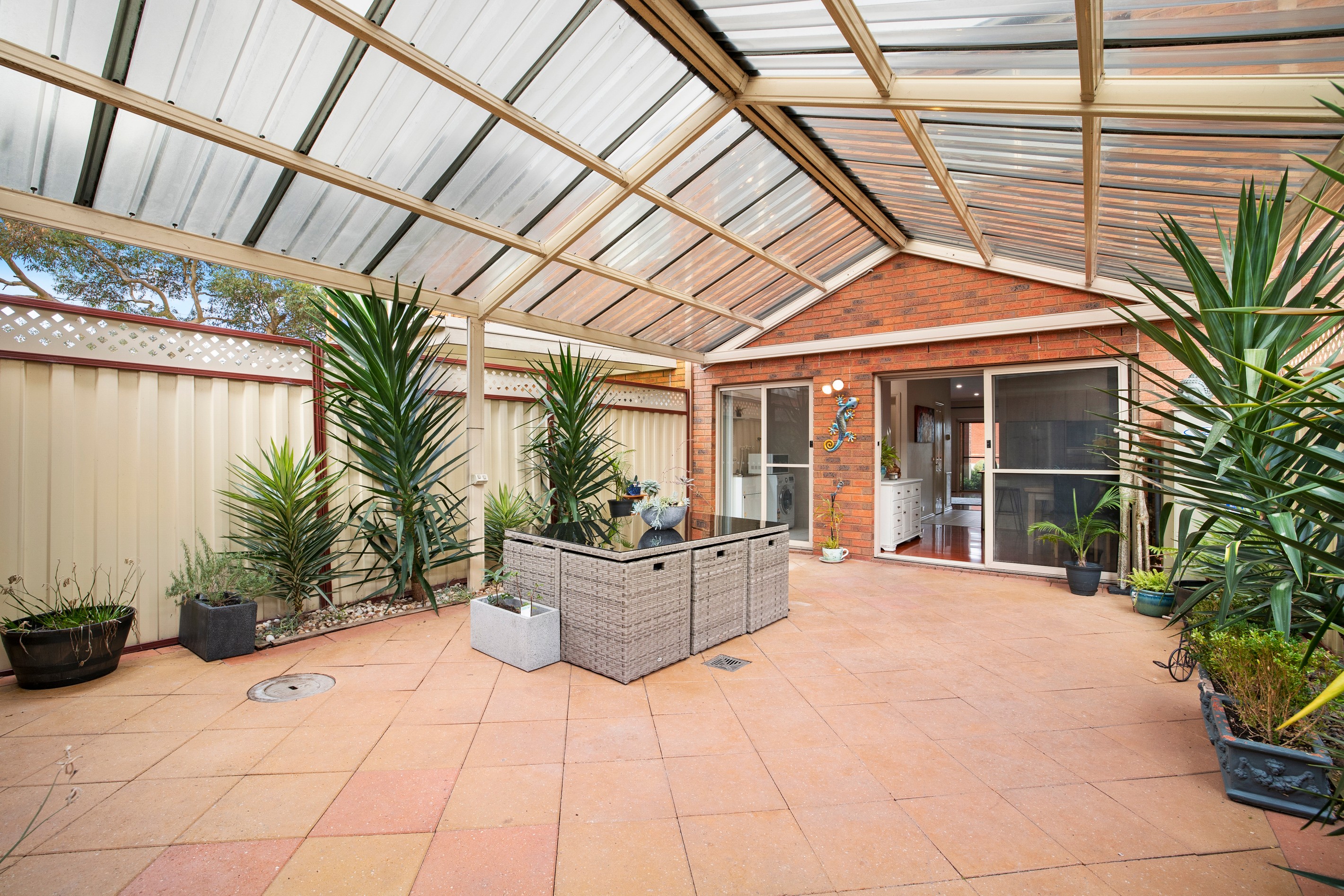 6 St Laurent Rise, Knoxfield, VIC 3180