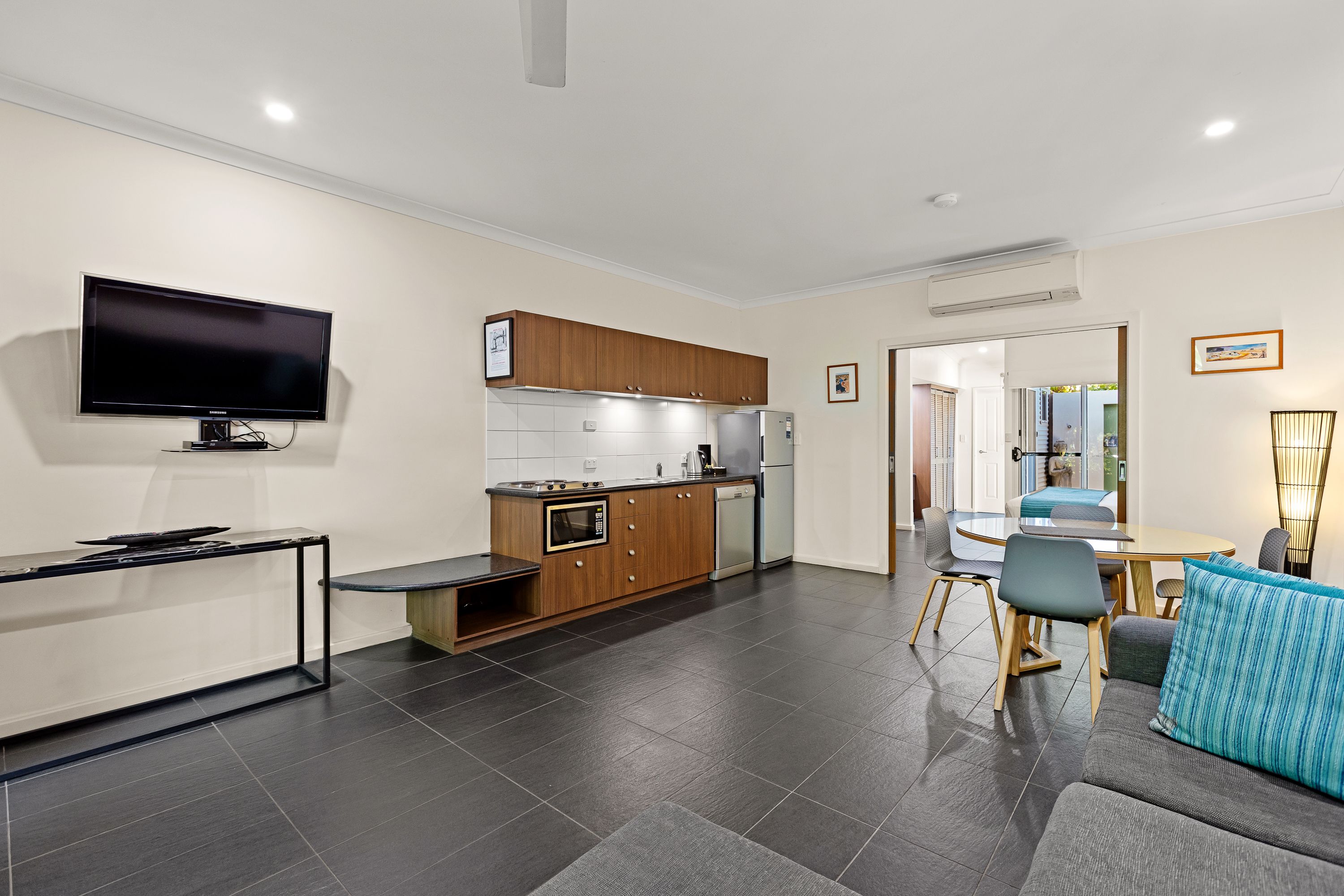 28/25 Millington Road — photo 11 of 27