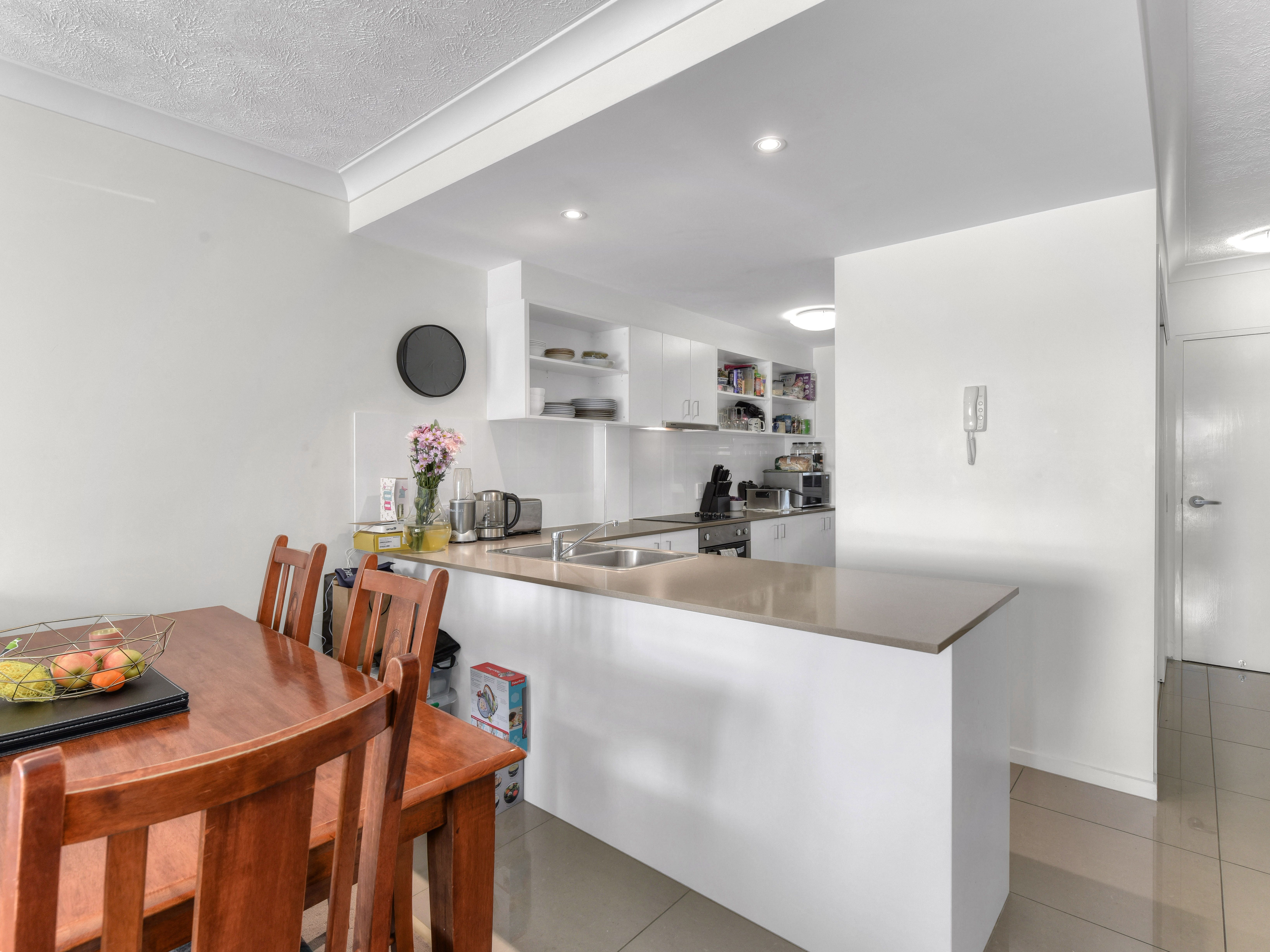 2/888 Wynnum Road, Cannon Hill, QLD 4170