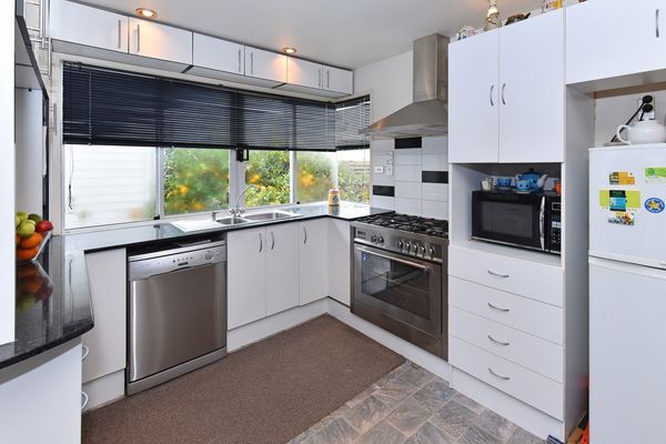 2/15 & 2/15a Kohiwi Road, Manurewa, Auckland