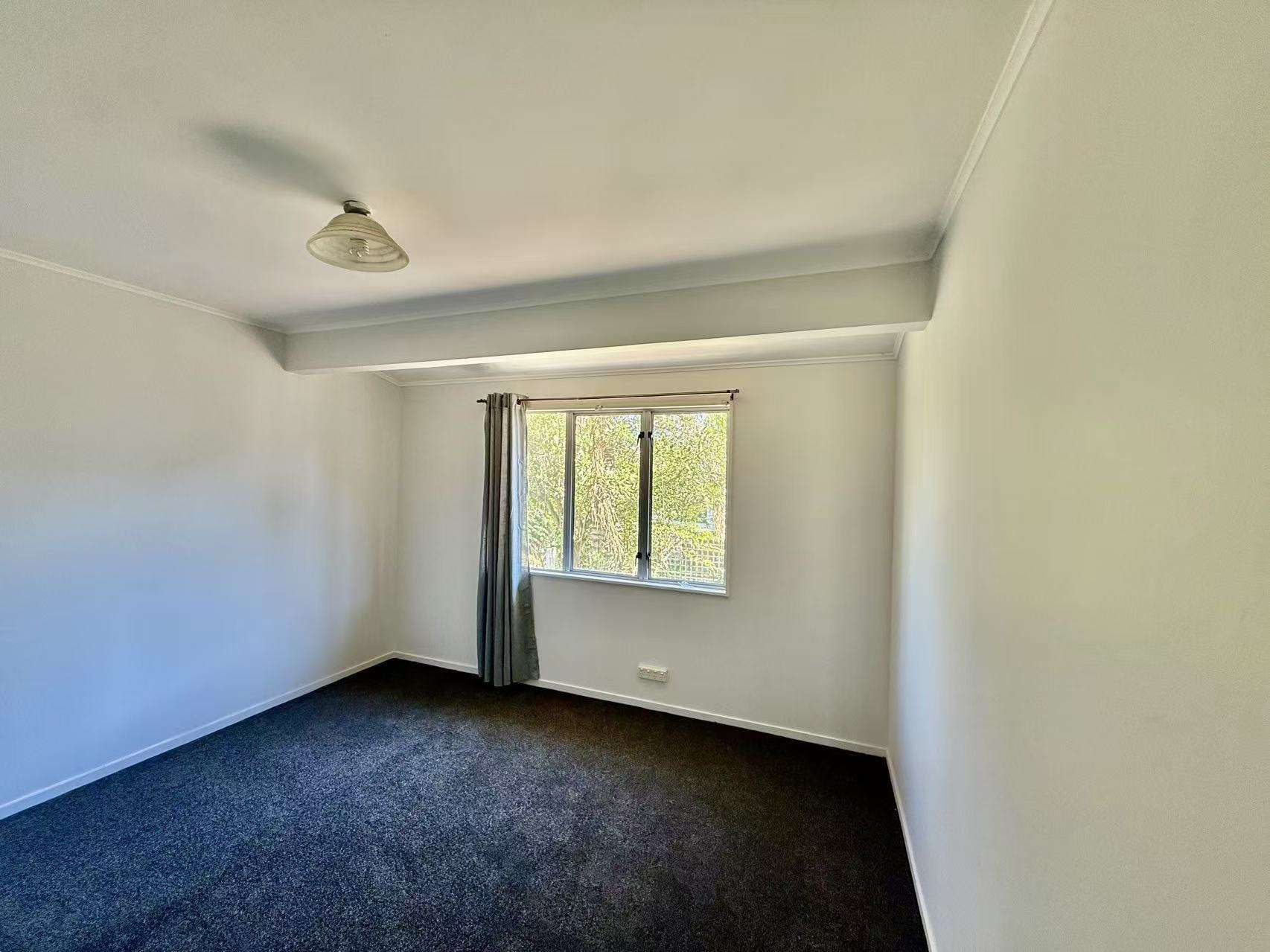 129 Aviemore Drive photo 4
