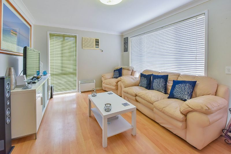 5b Fortinbras Close, Rosemeadow, NSW 2560