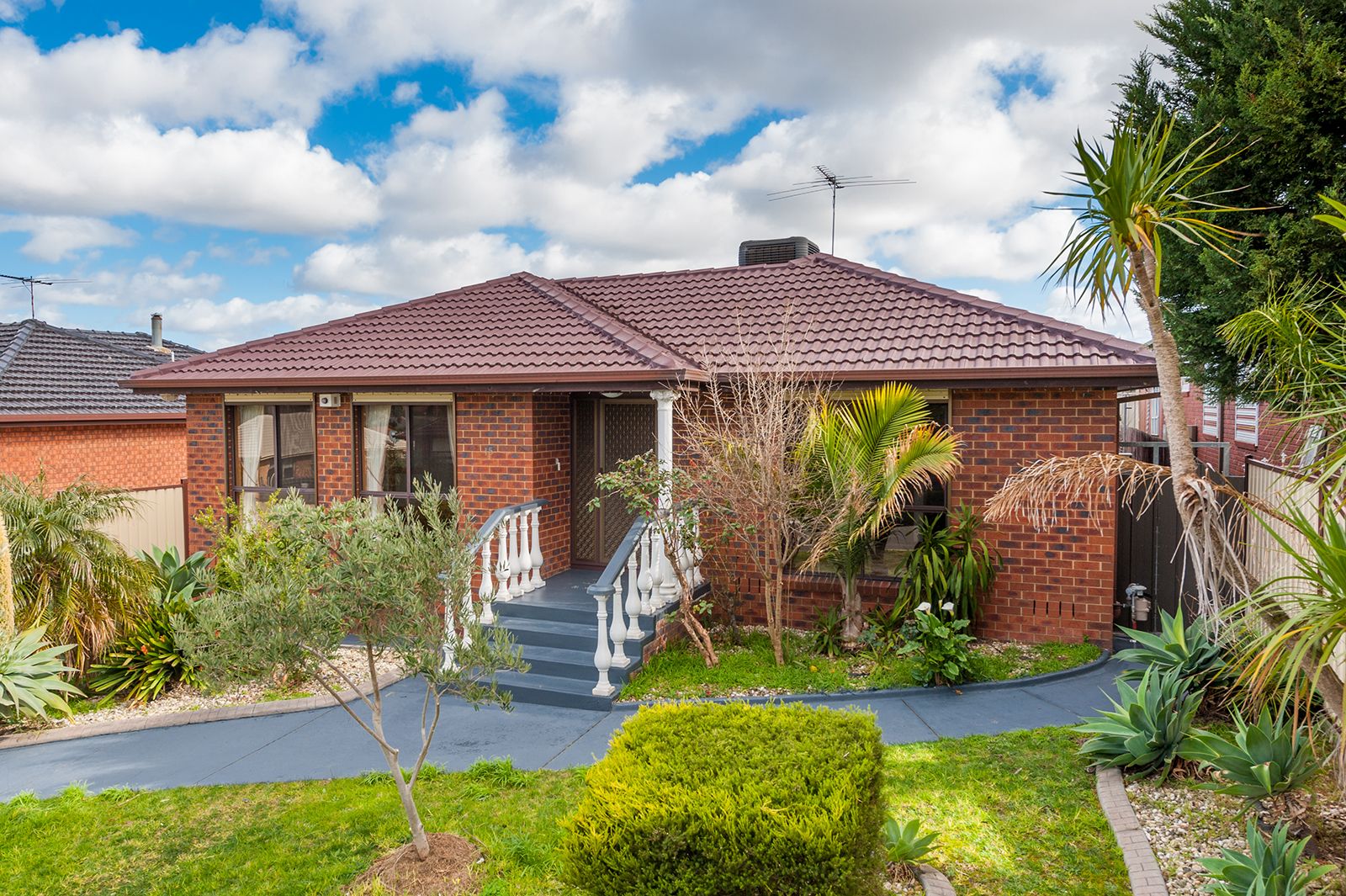 15 Rocklands Rise, Meadow Heights, VIC 3048
