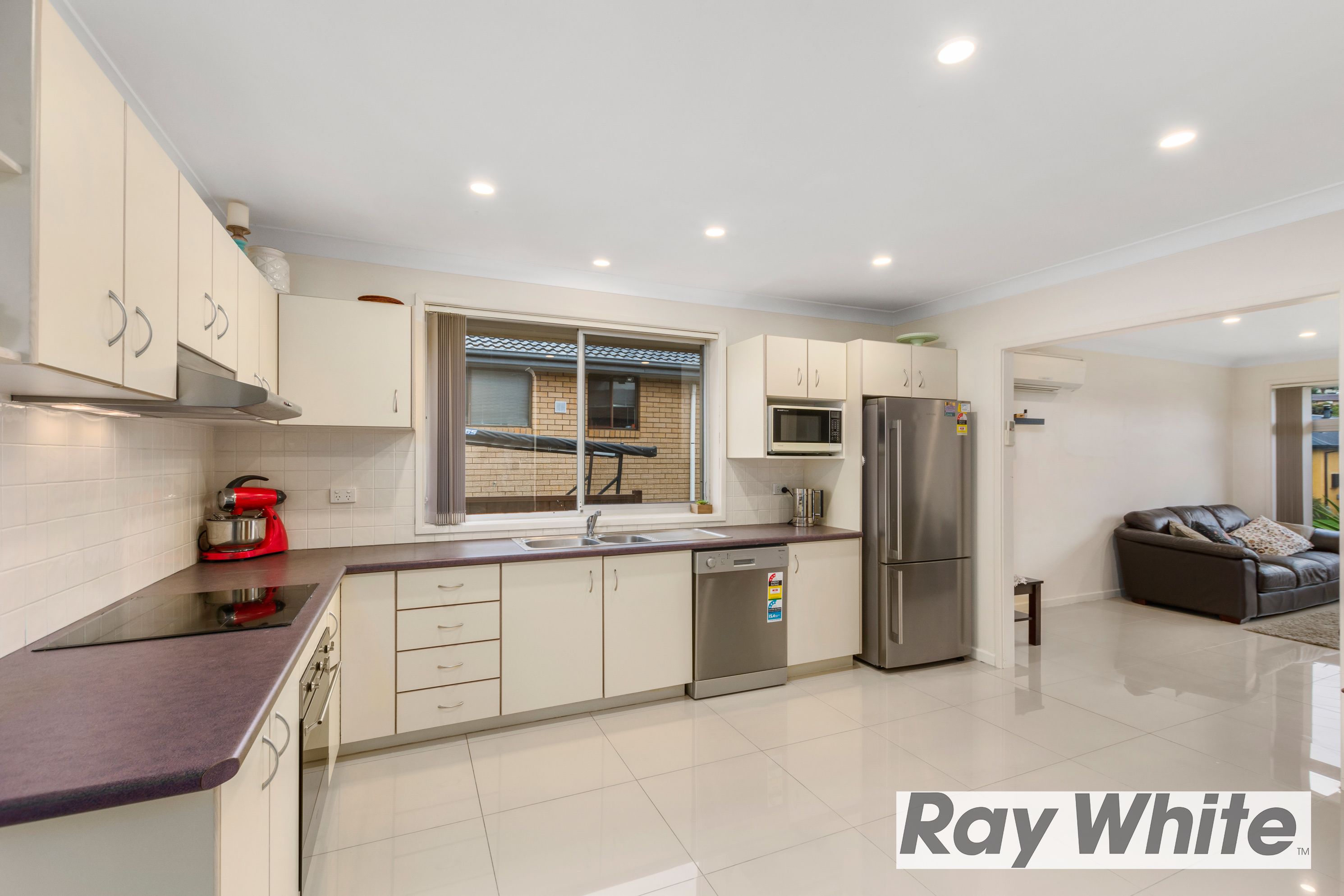 16 Dimond Avenue