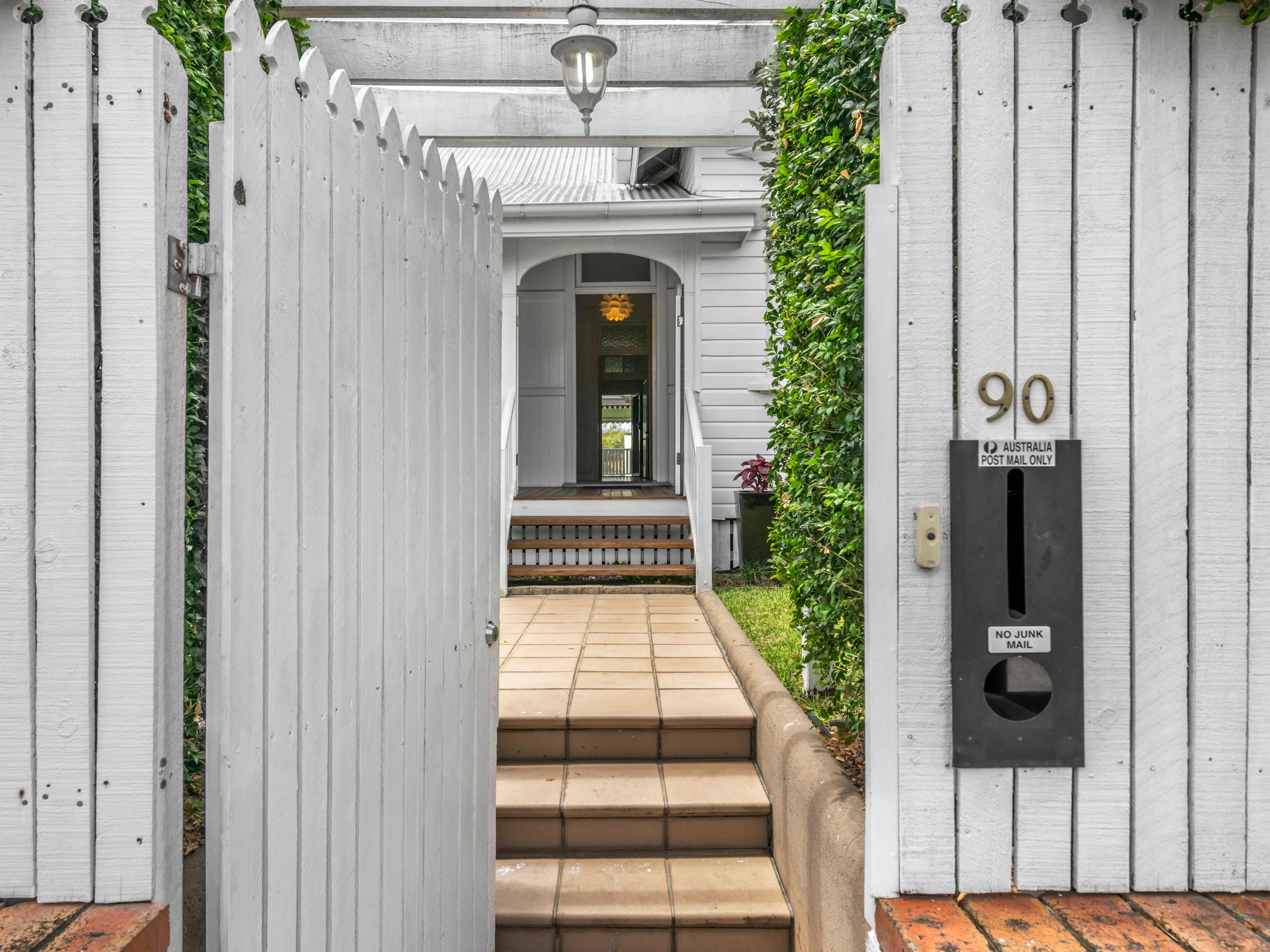 90 Adelaide Street, Clayfield QLD 4011
